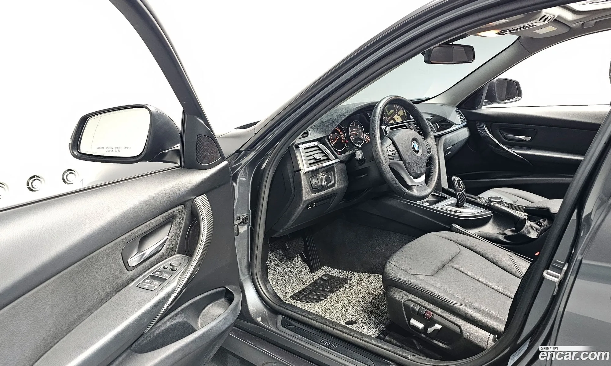 BMW 3 Series 2017 WBA8C5105JA075856 — 9