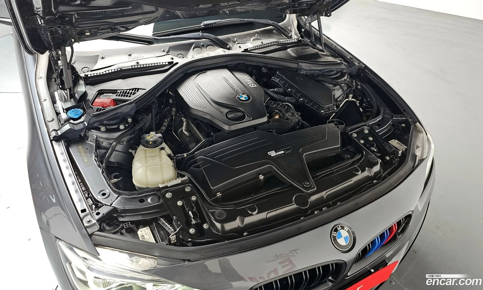 BMW 3 Series 2017 WBA8C5105JA075856 — 8