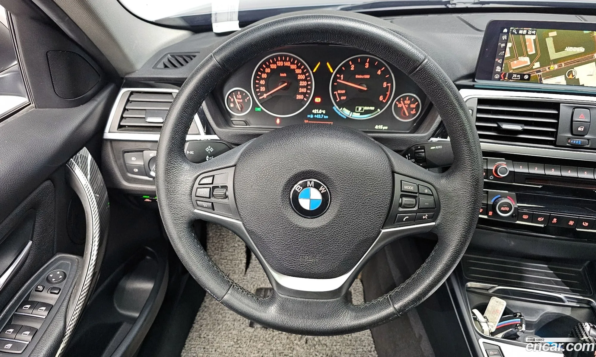 BMW 3 Series 2017 WBA8C5105JA075856 — 11