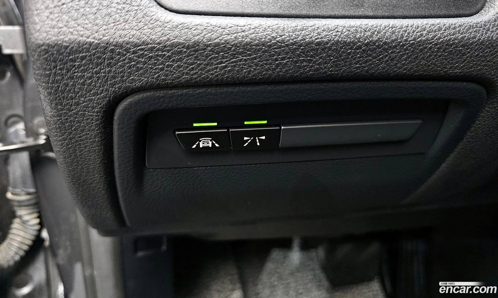 BMW 3 Series 2017 WBA8C5105JA075856 — 16
