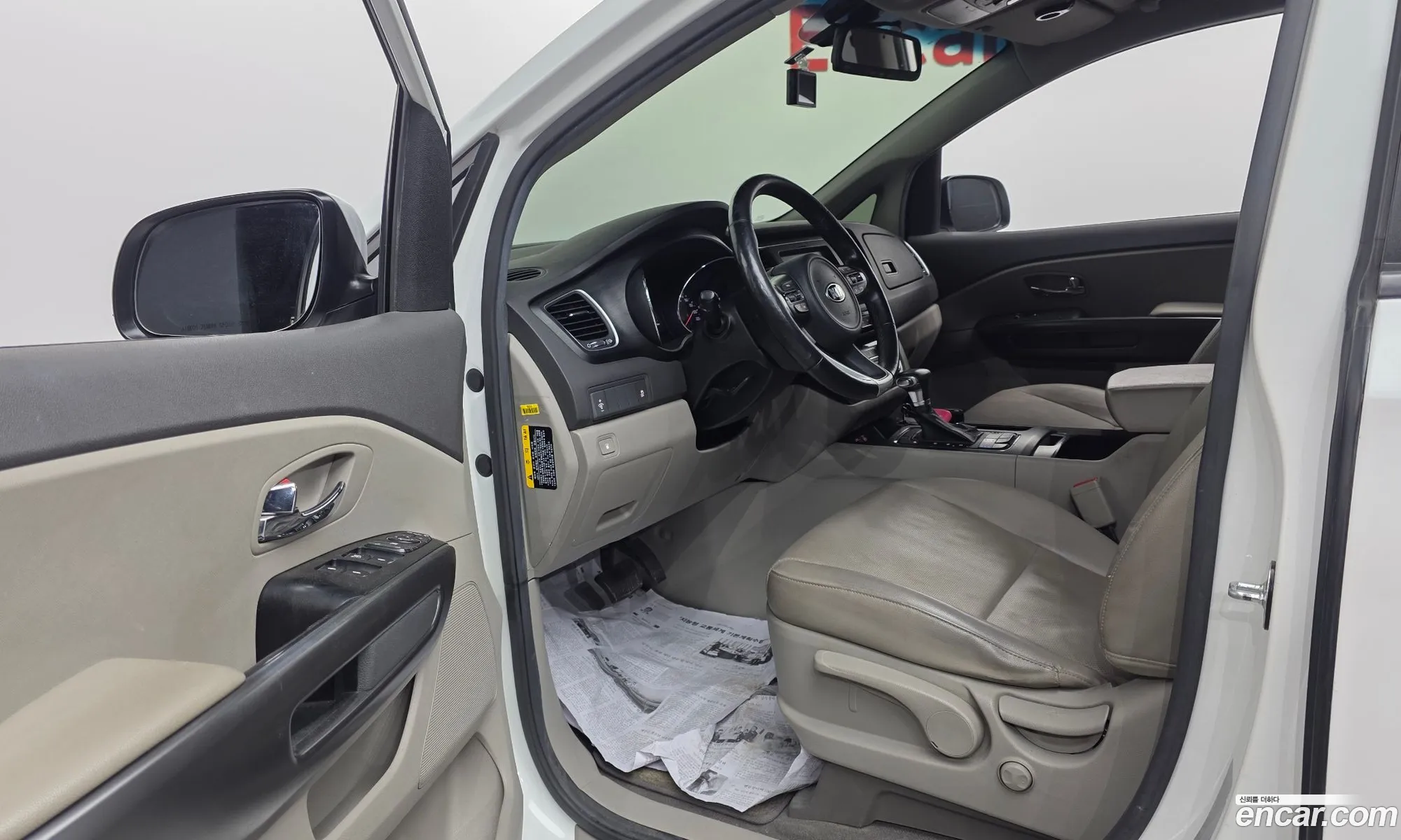 Kia Carnival 2016 — 18