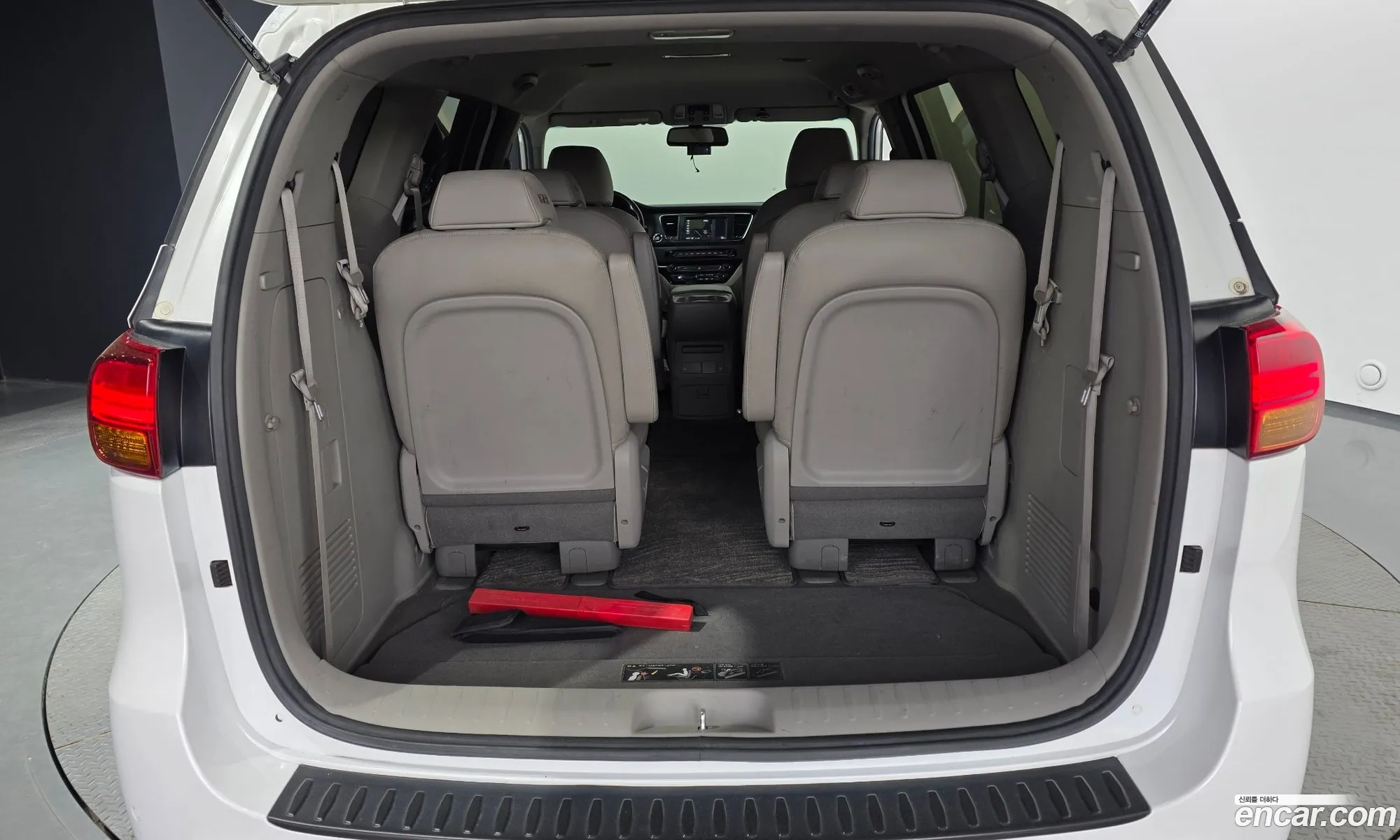 Kia Carnival 2016 — 2
