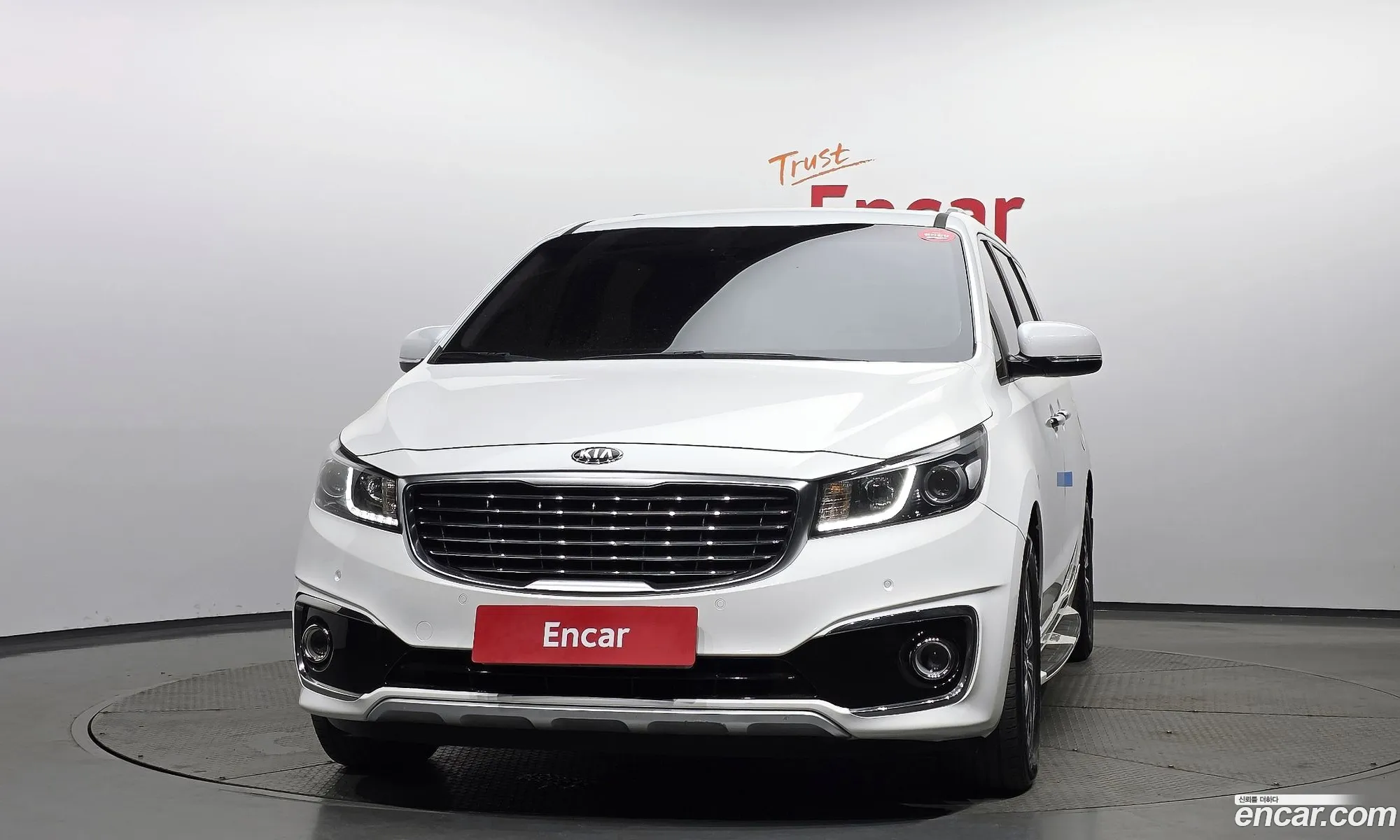 Kia Carnival 2016 — 16