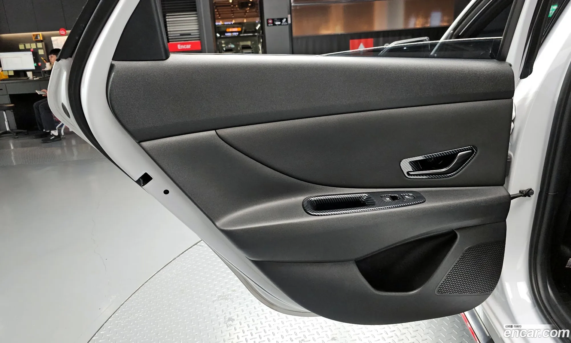 Hyundai Elantra 2021 — 10