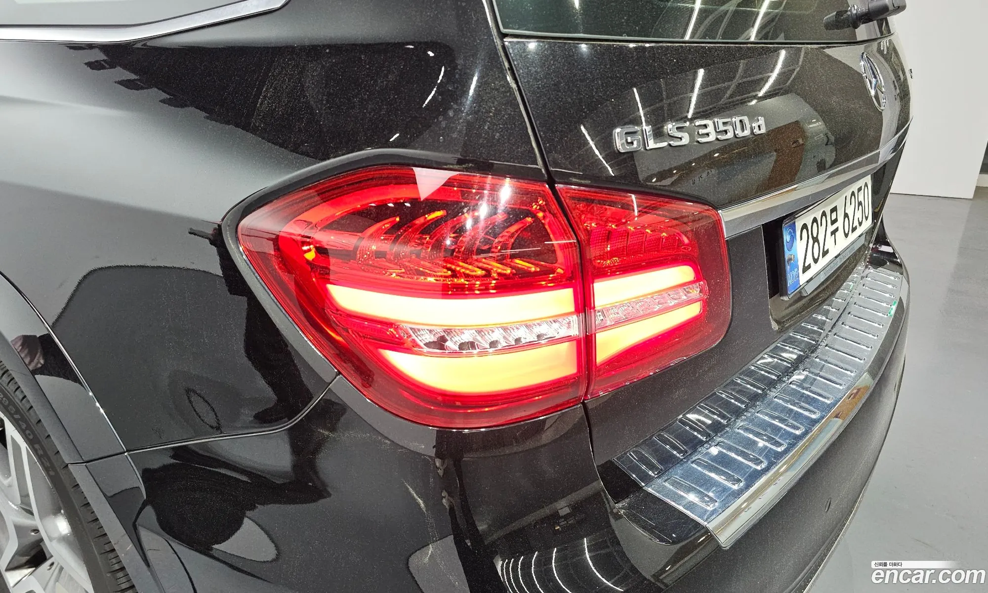 Mercedes-Benz GLS-Class X166 2018 WDCDF2EE1JB088900 — 33