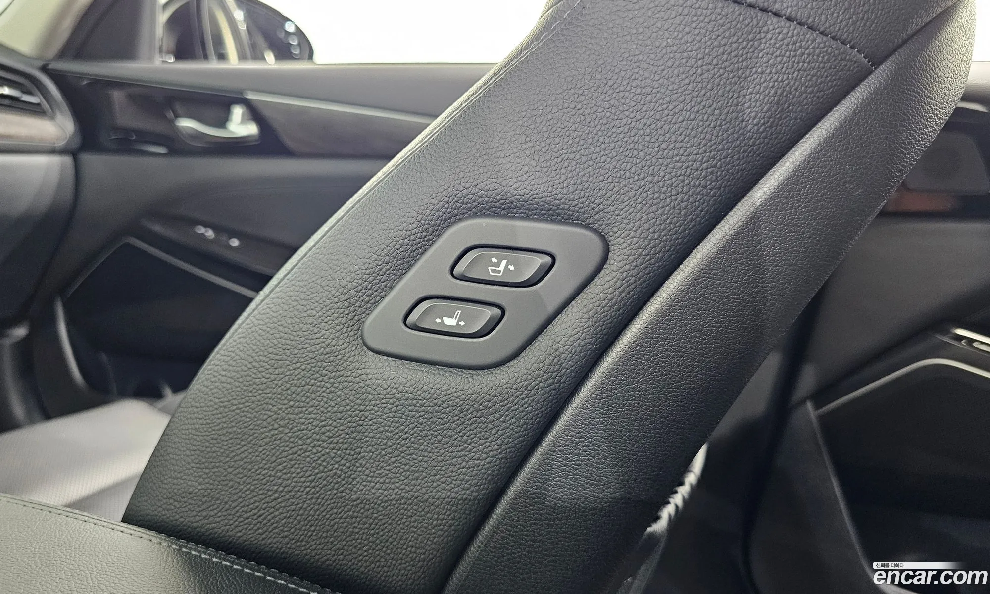 Kia K7 Premier 2019 — 33