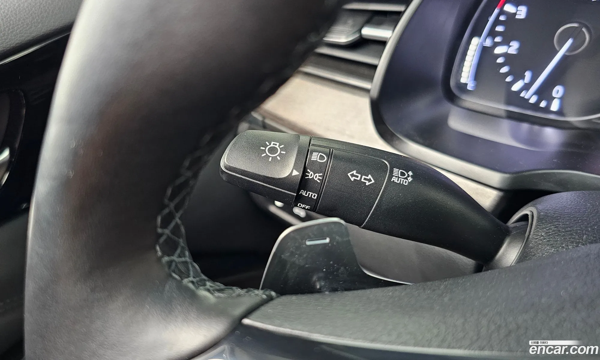 Kia K7 Premier 2019 — 14