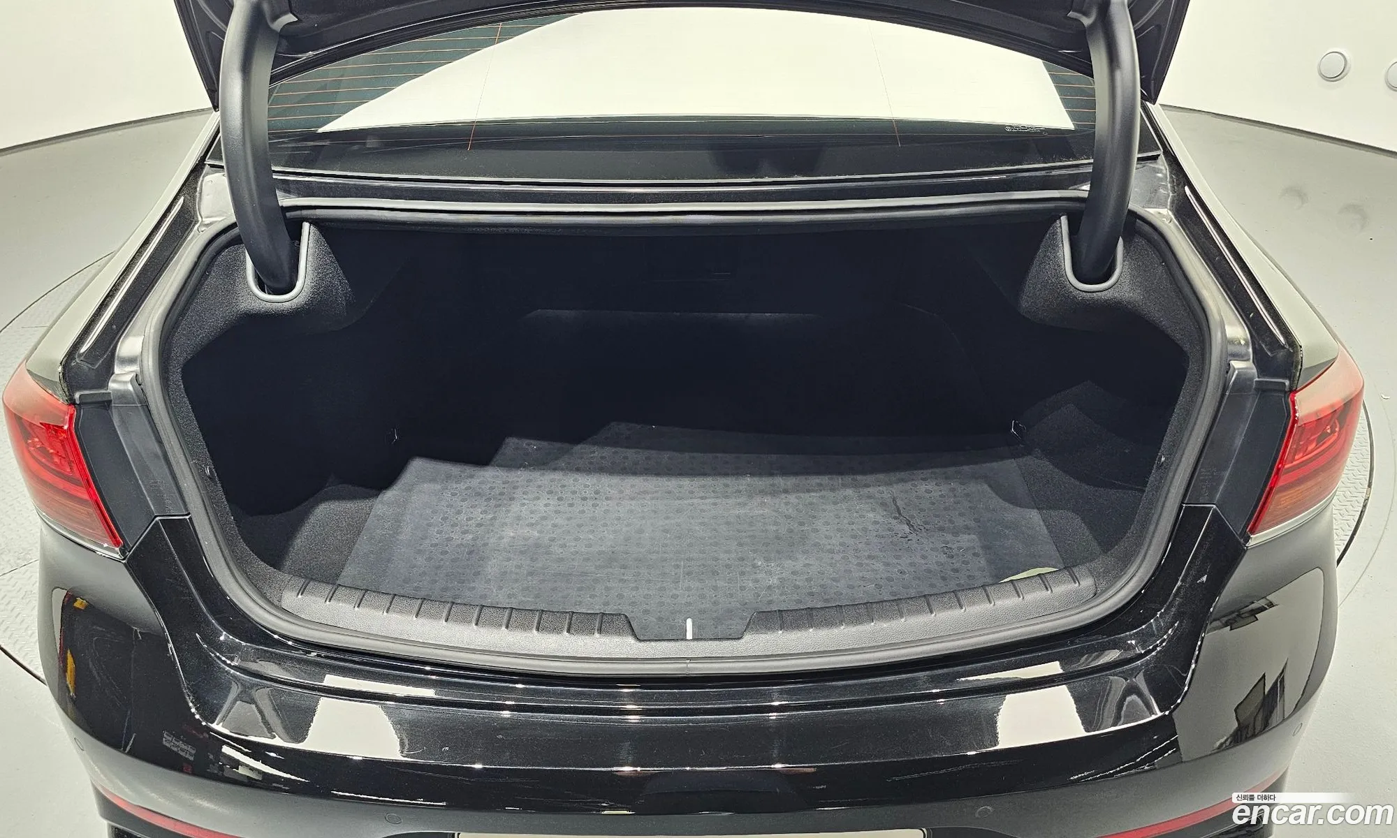 Kia K7 Premier 2019 — 25
