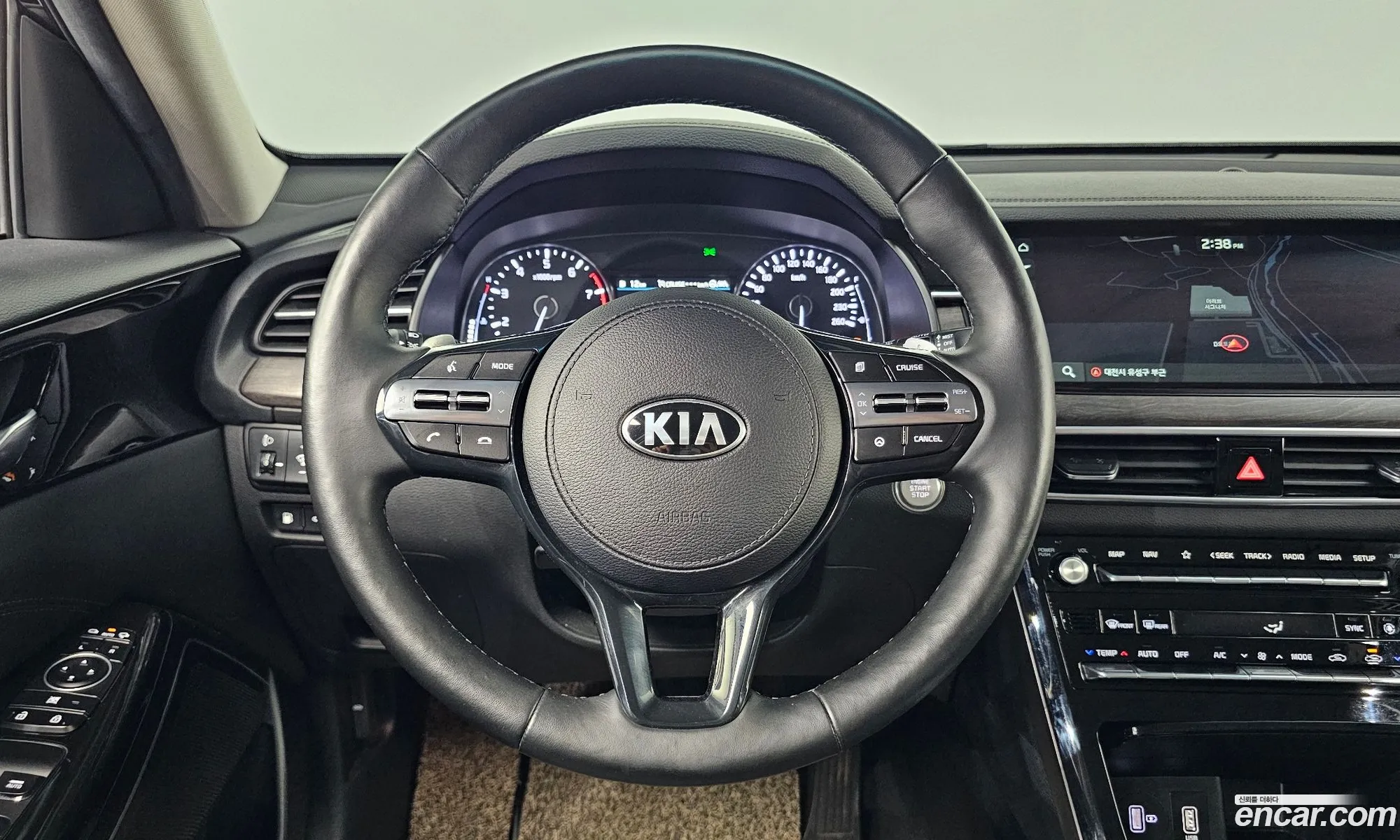Kia K7 Premier 2019 — 30