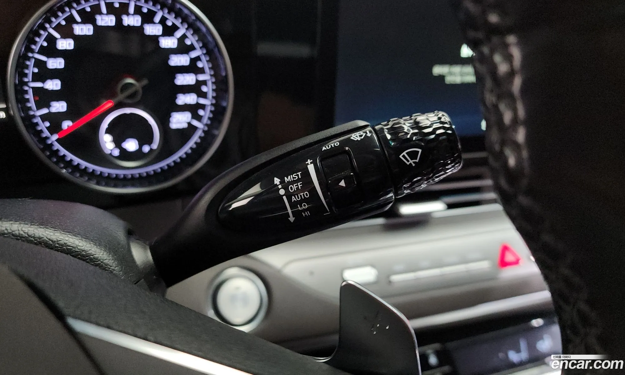 Hyundai Grandeur IG 2019 — 33