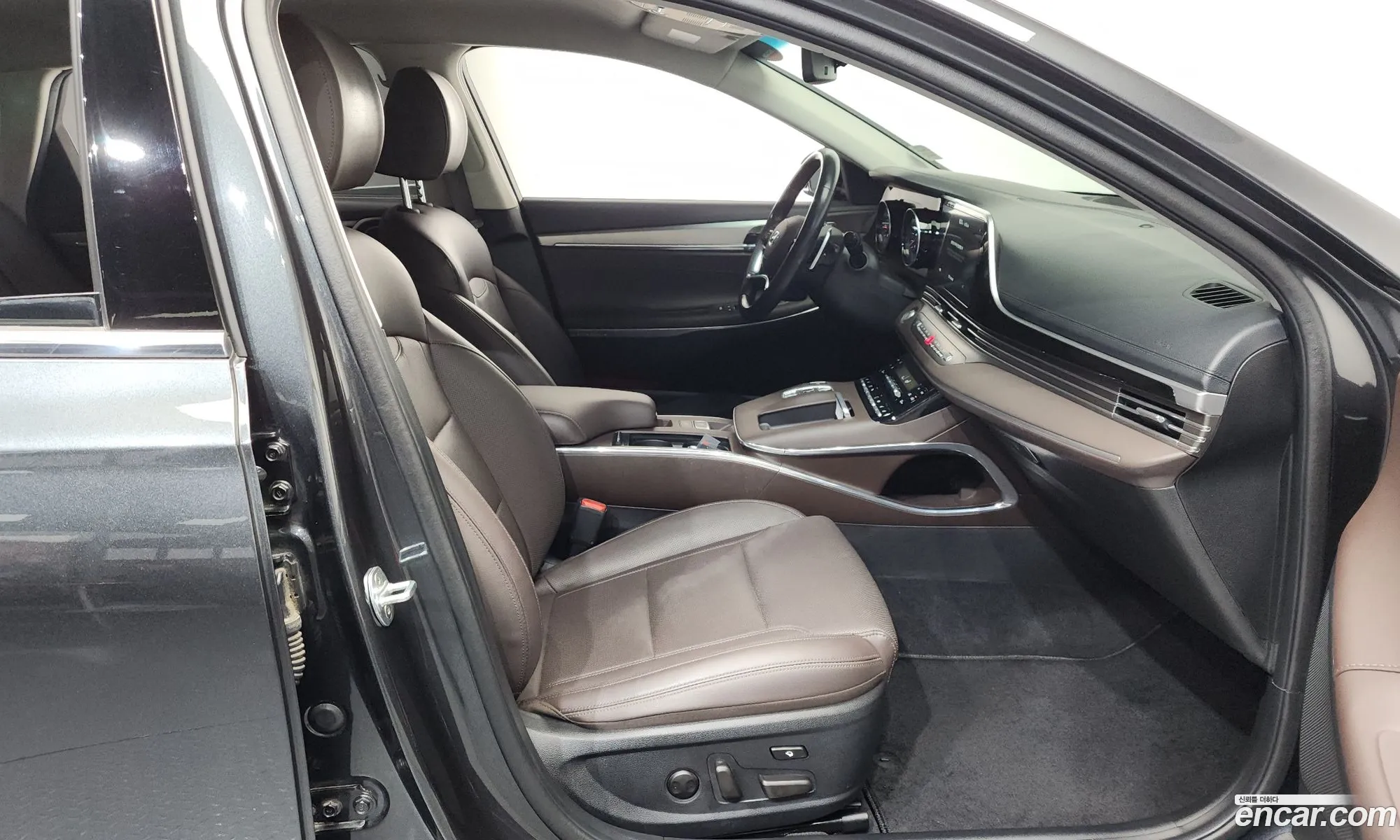 Hyundai Grandeur IG 2019 — 29