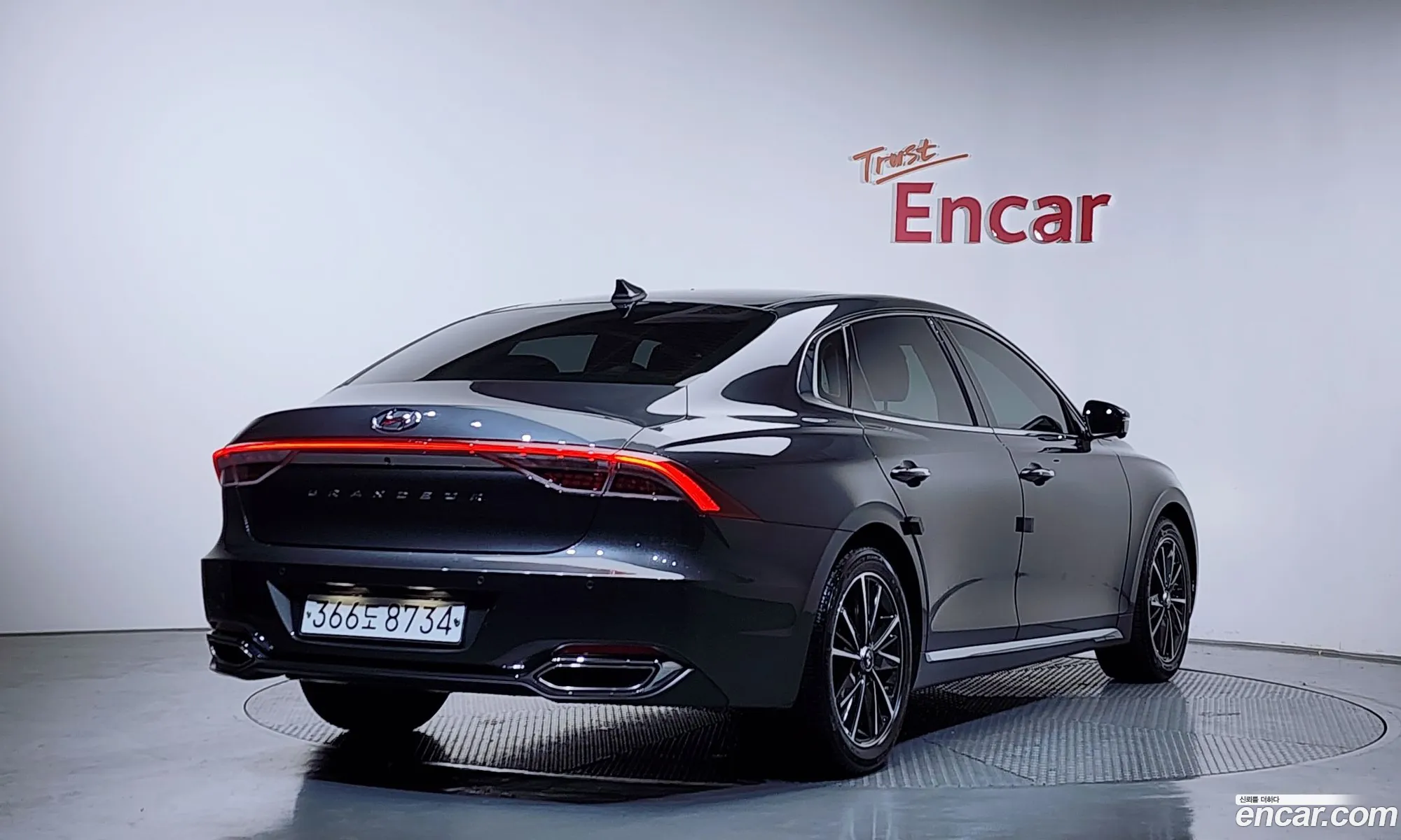 Hyundai Grandeur IG 2019 — 17