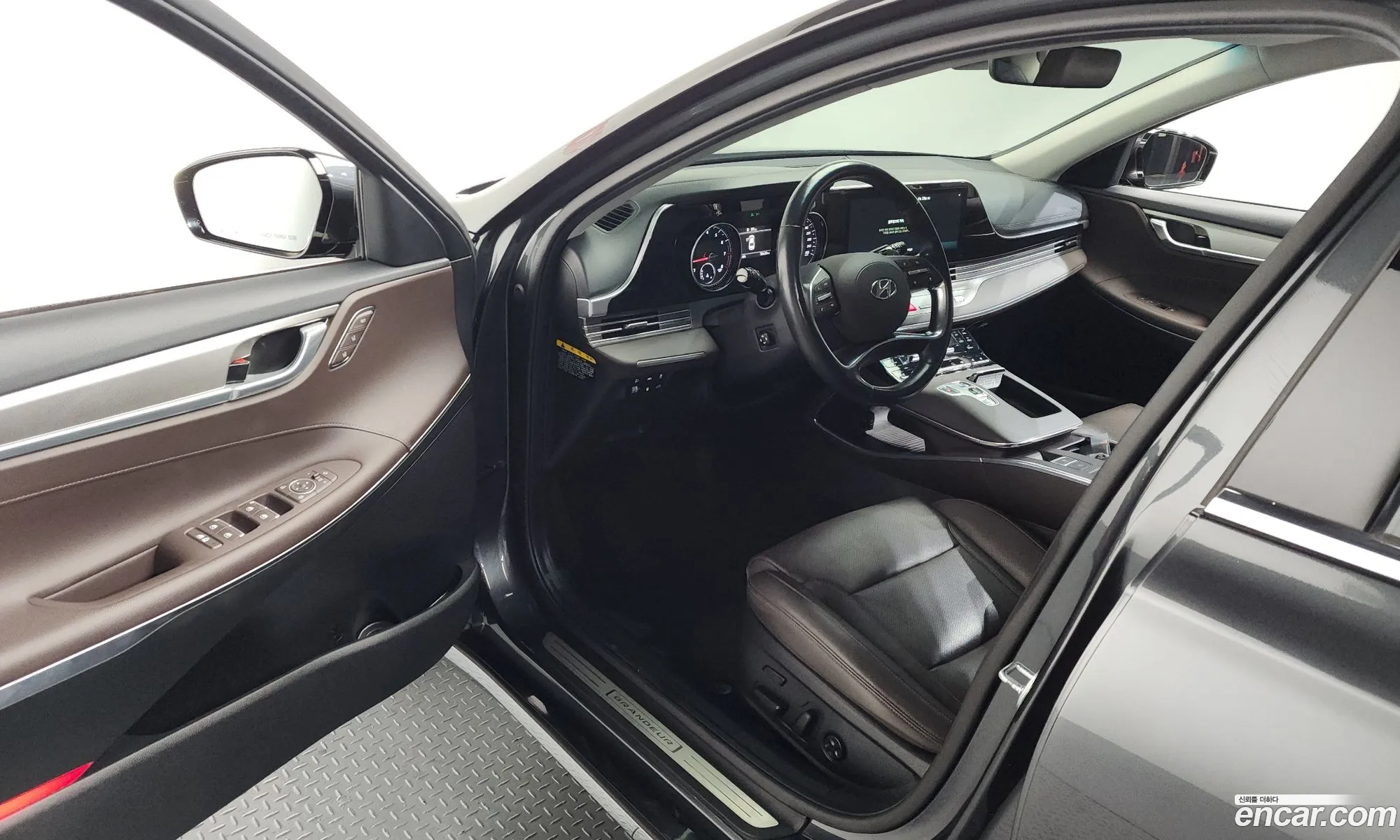 Hyundai Grandeur IG 2019 — 19