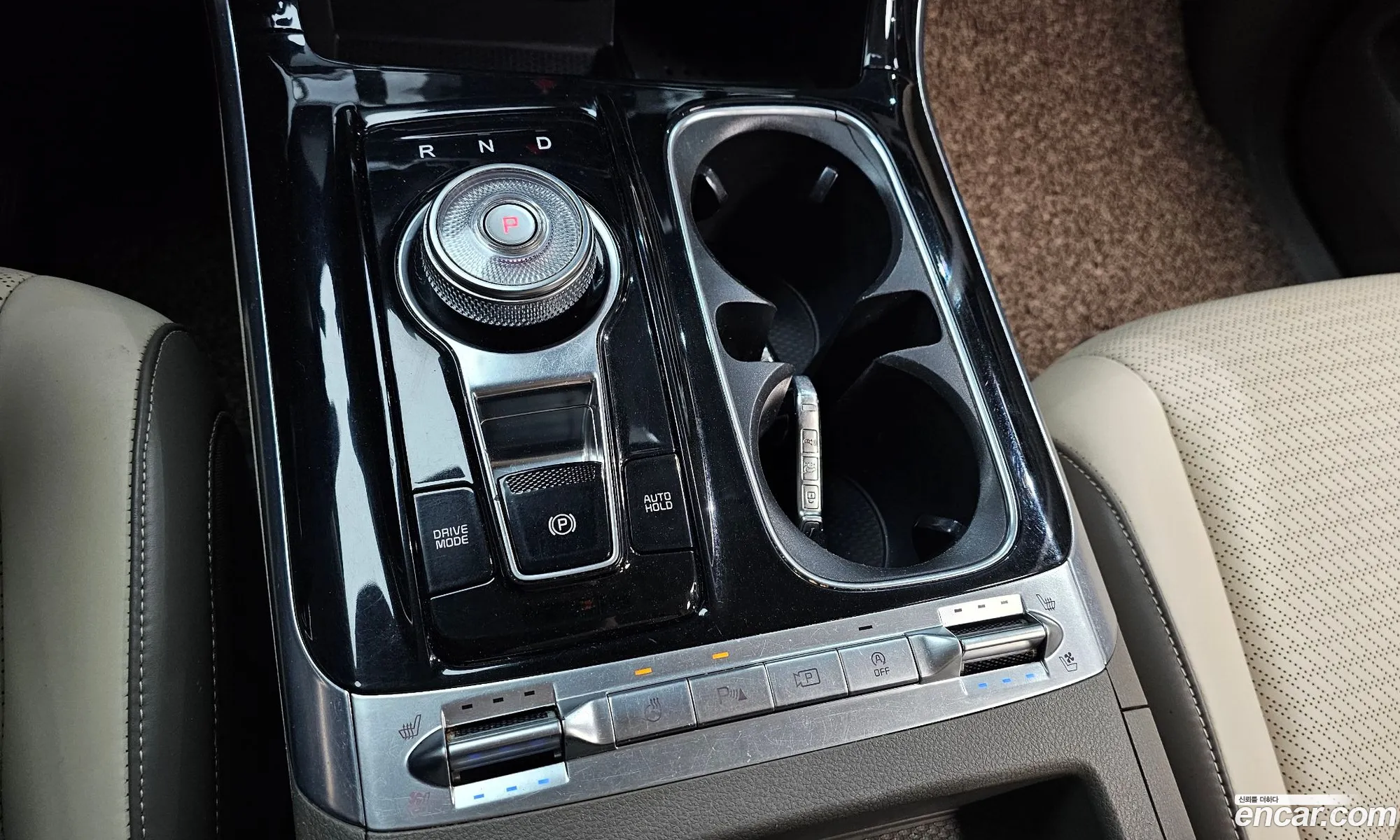 Kia Carnival 2021 — 16