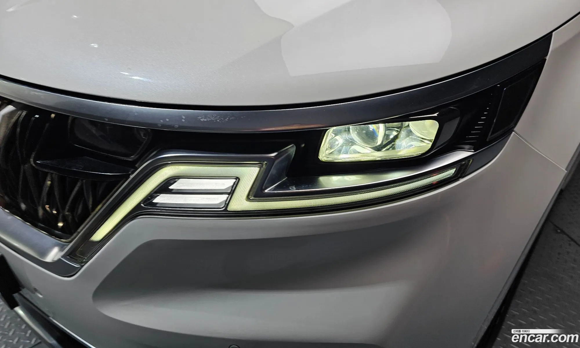 Kia Carnival 2021 — 4