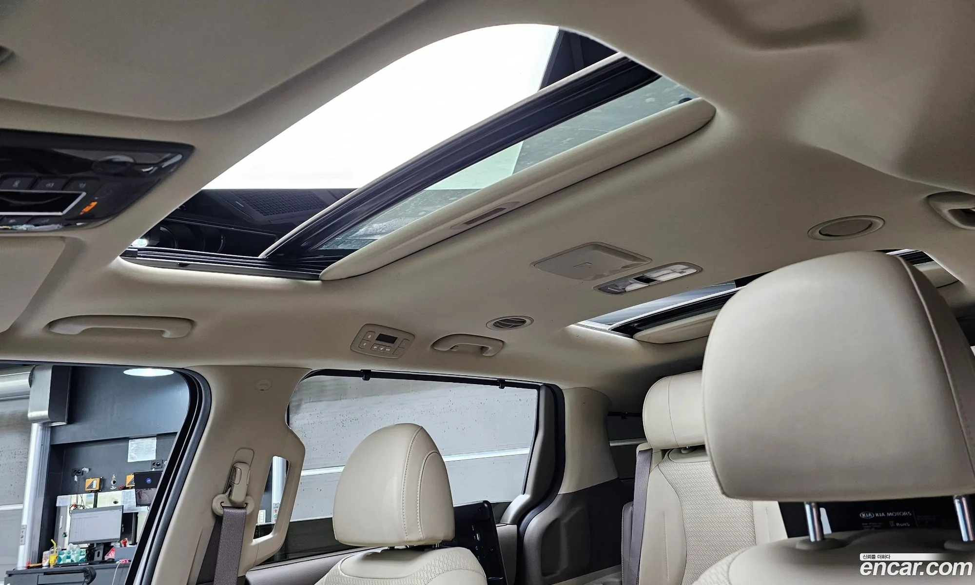 Kia Carnival 2021 — 20