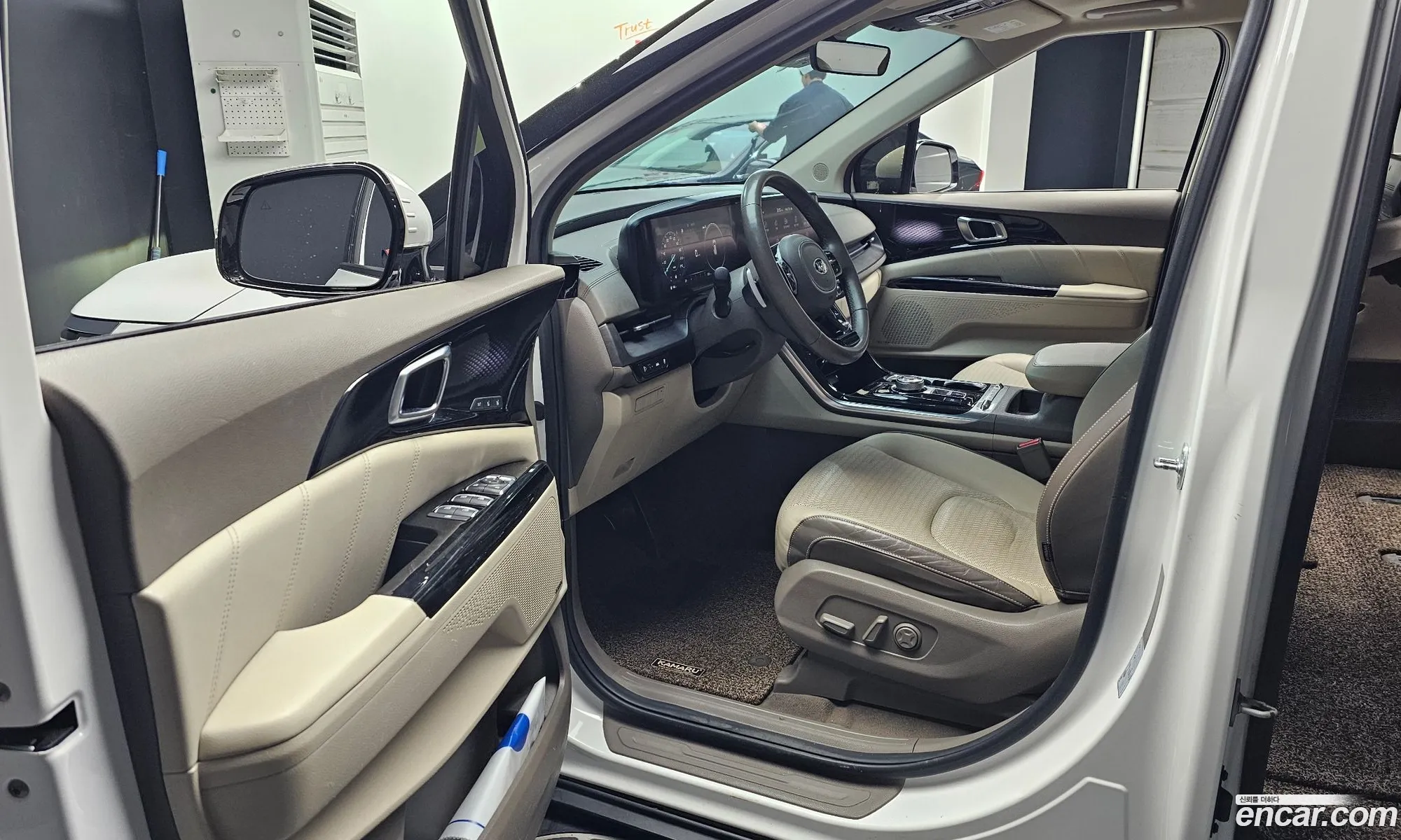 Kia Carnival 2021 — 11