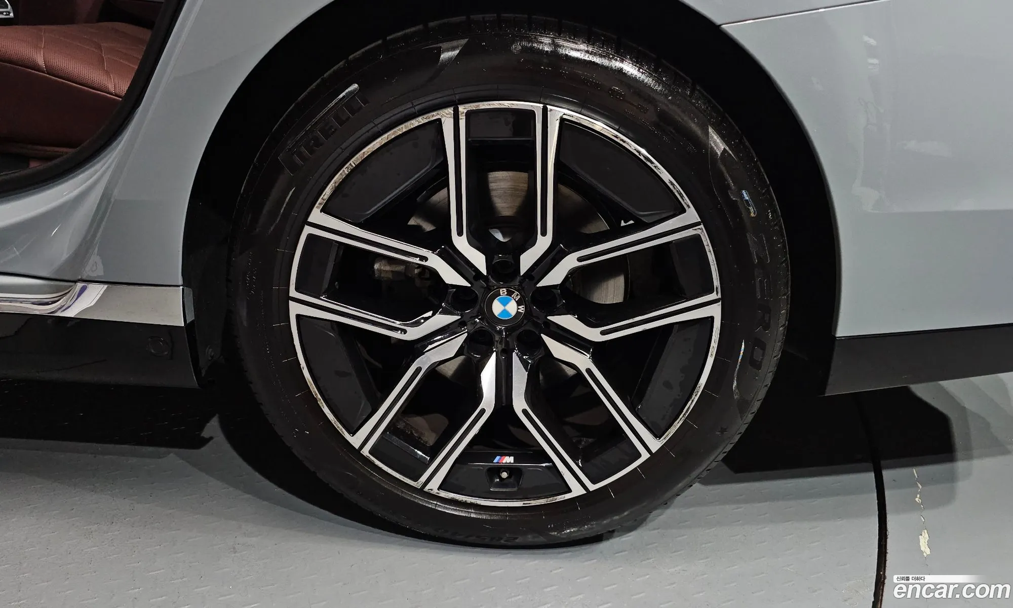BMW 7 Series 2023 — 7