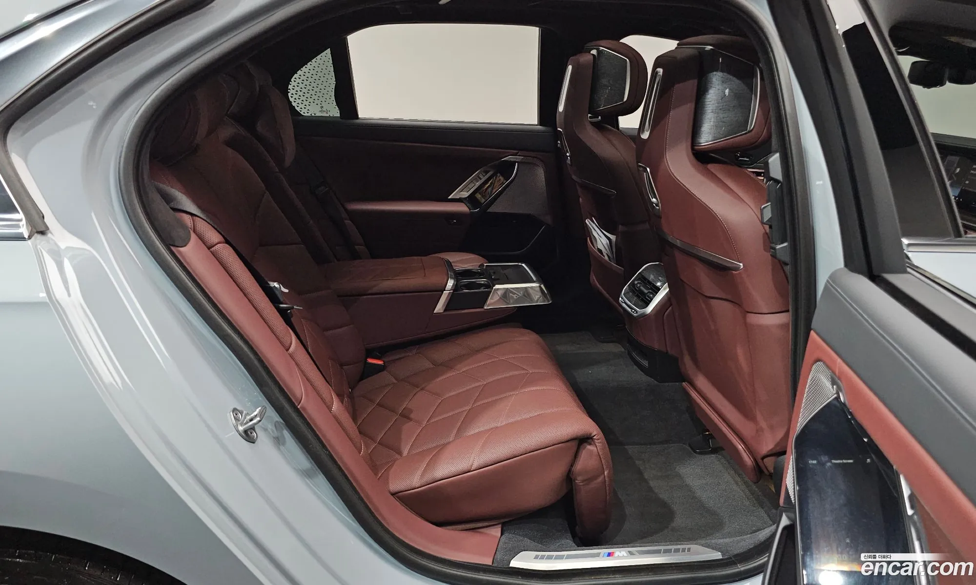 BMW 7 Series 2023 — 17