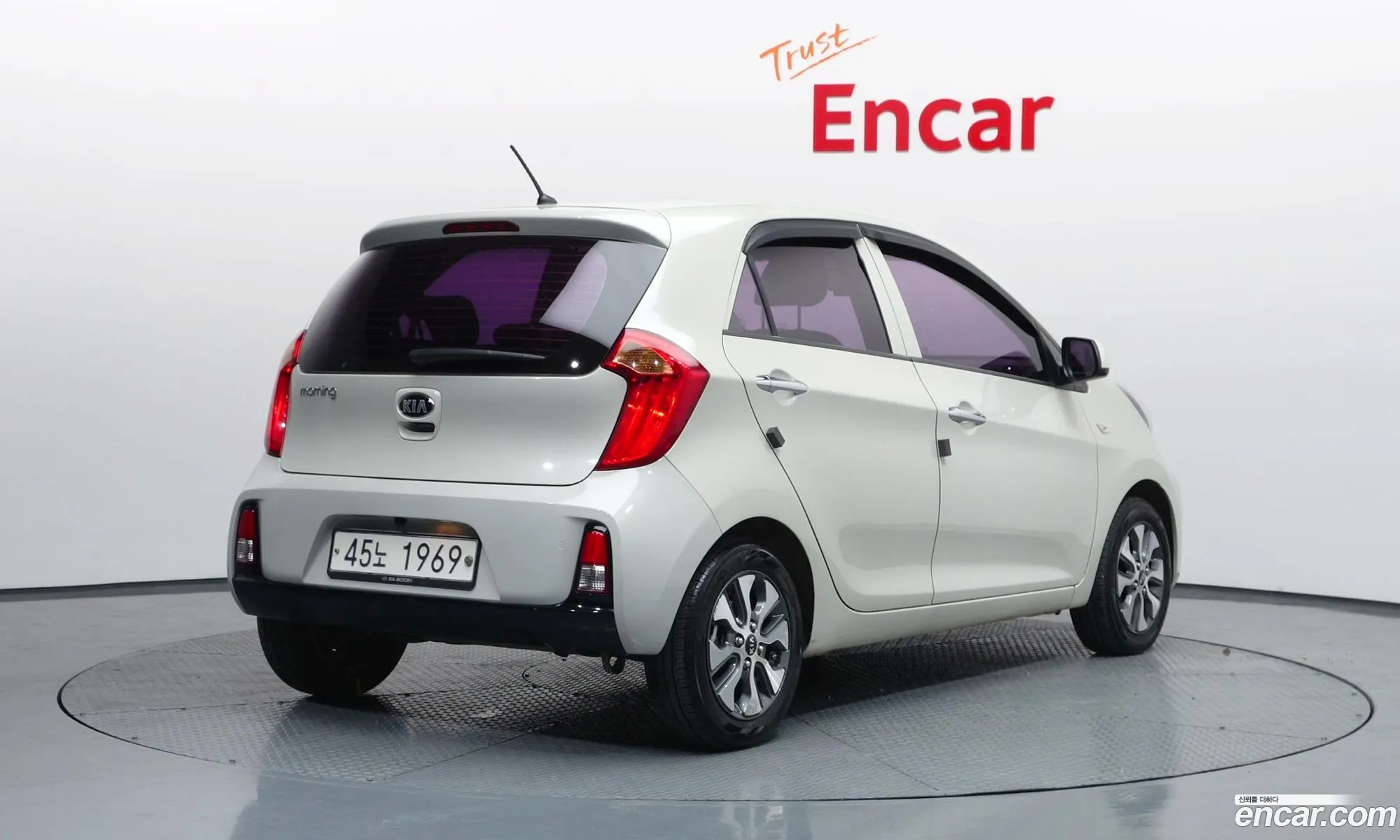 Kia Morning 2015 — 18