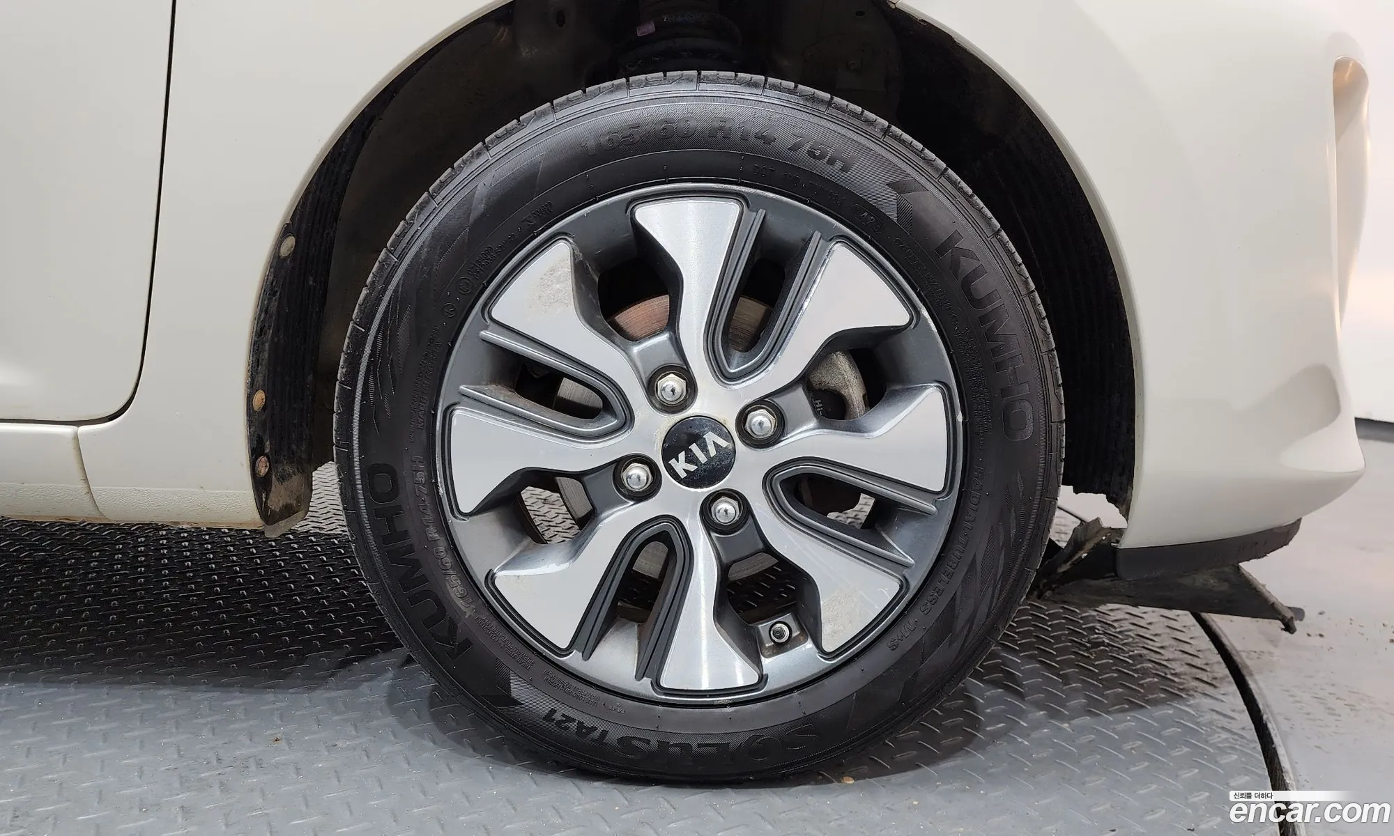 Kia Morning 2015 — 19