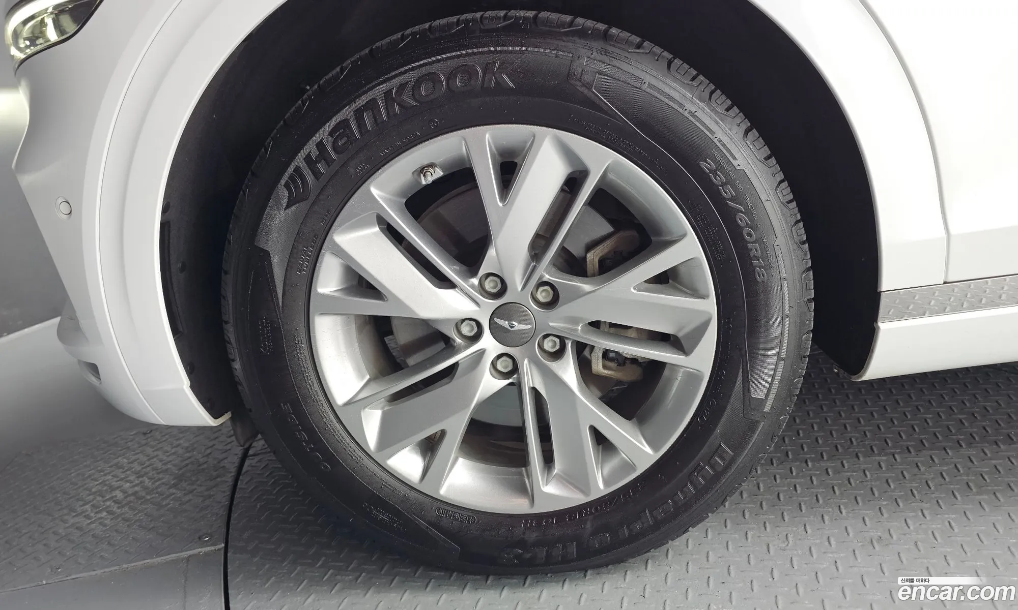 Genesis GV70 2021 — 32