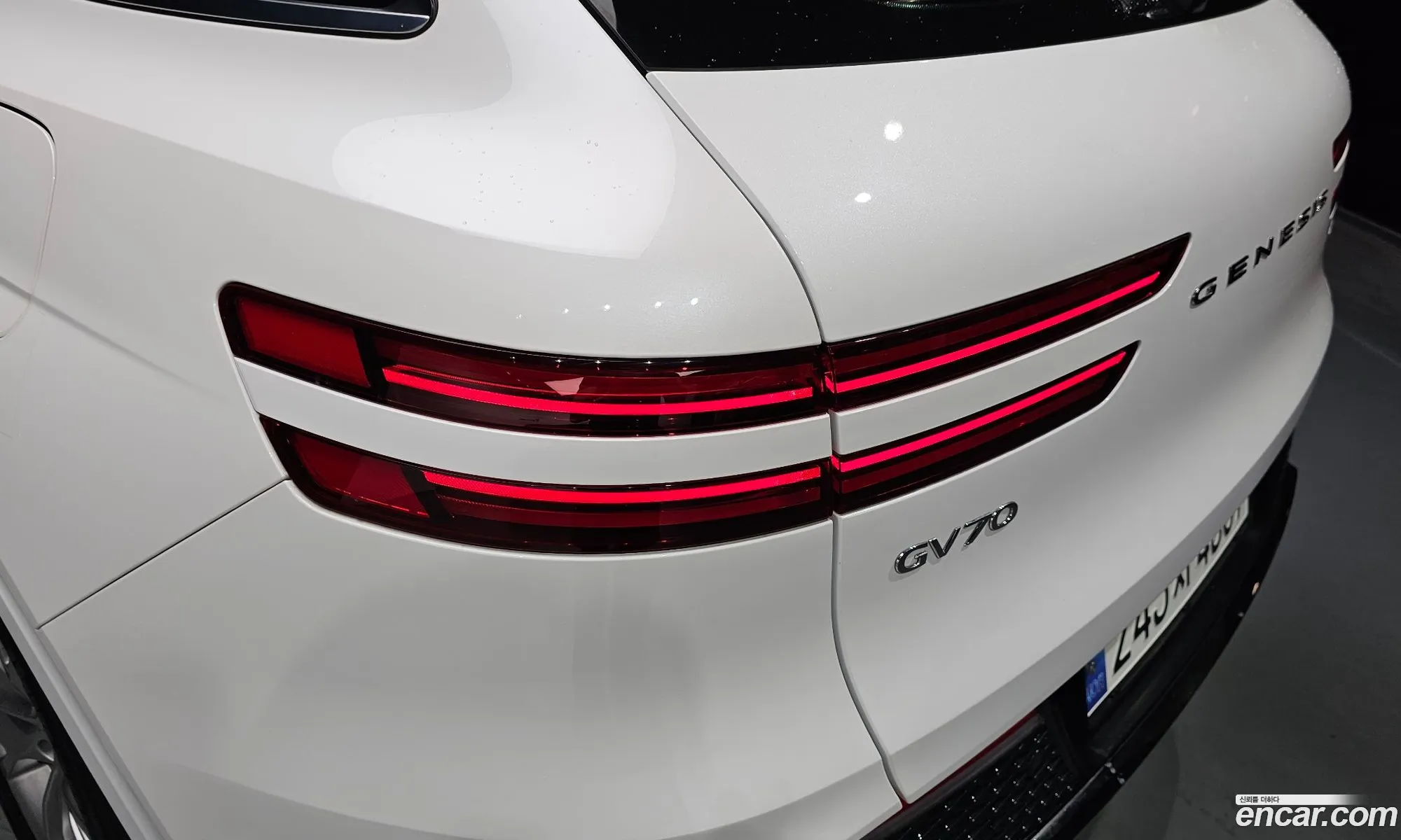 Genesis GV70 2021 — 28