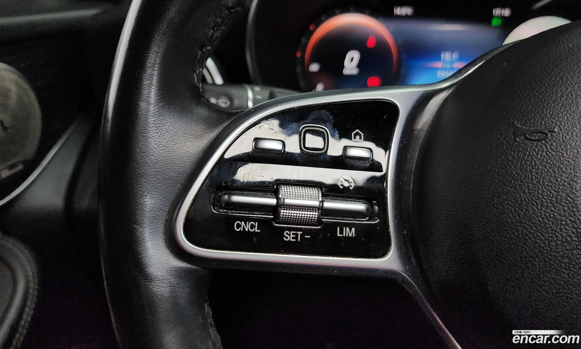 Mercedes-Benz GLC-Class X253 2020 — 17