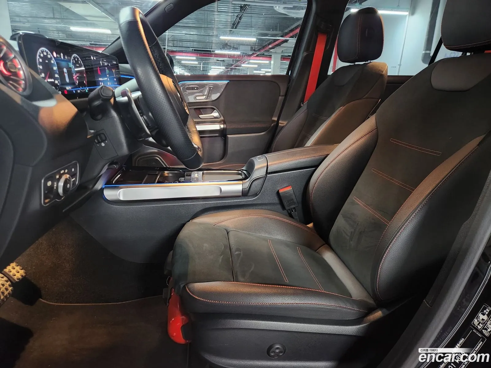 Mercedes-Benz GLB-Class X247 2025 — 15