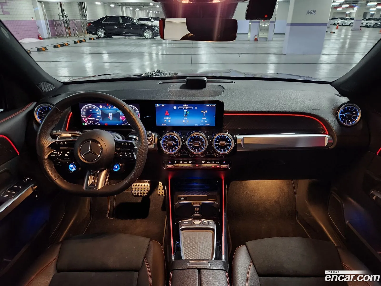 Mercedes-Benz GLB-Class X247 2025 — 12