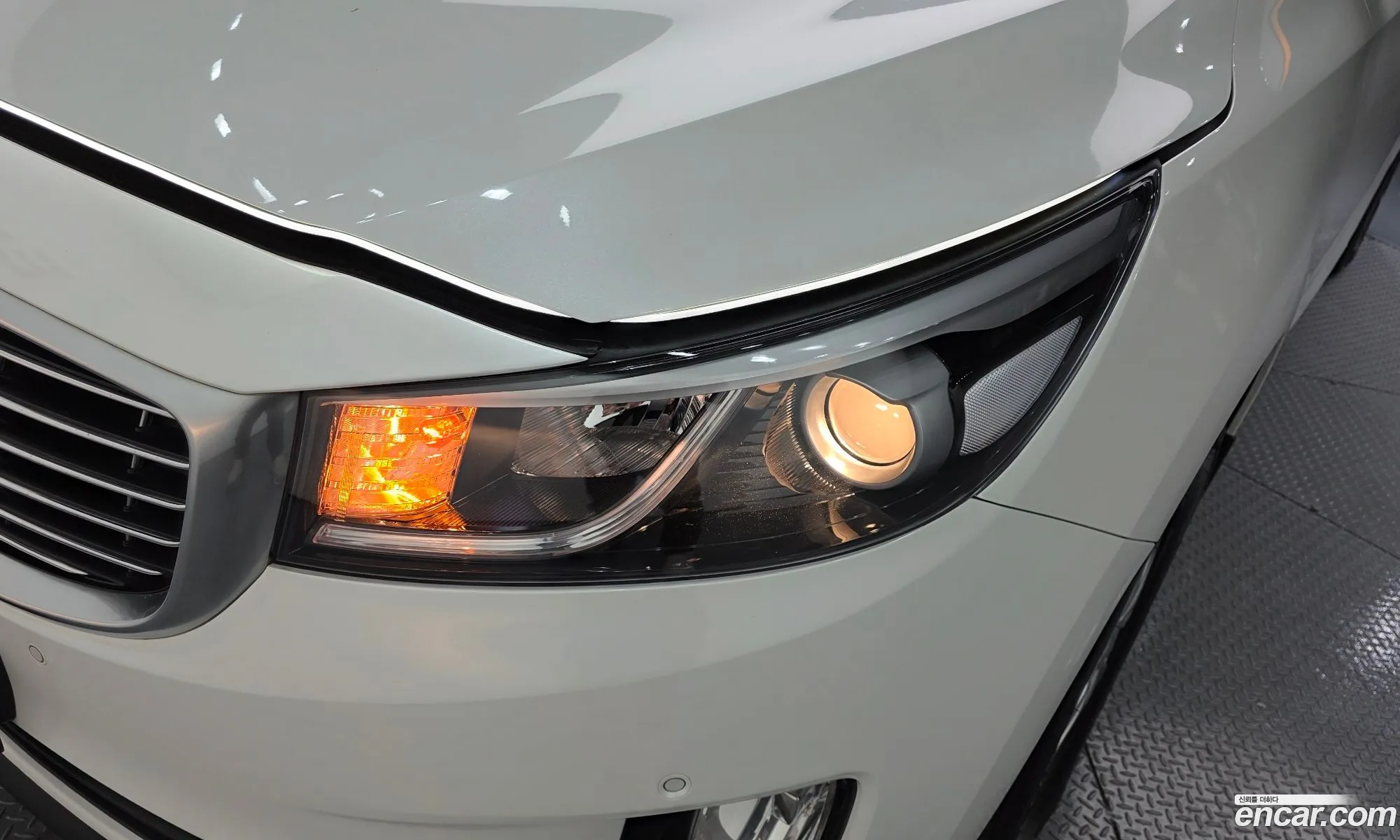 Kia Carnival 2016 — 37