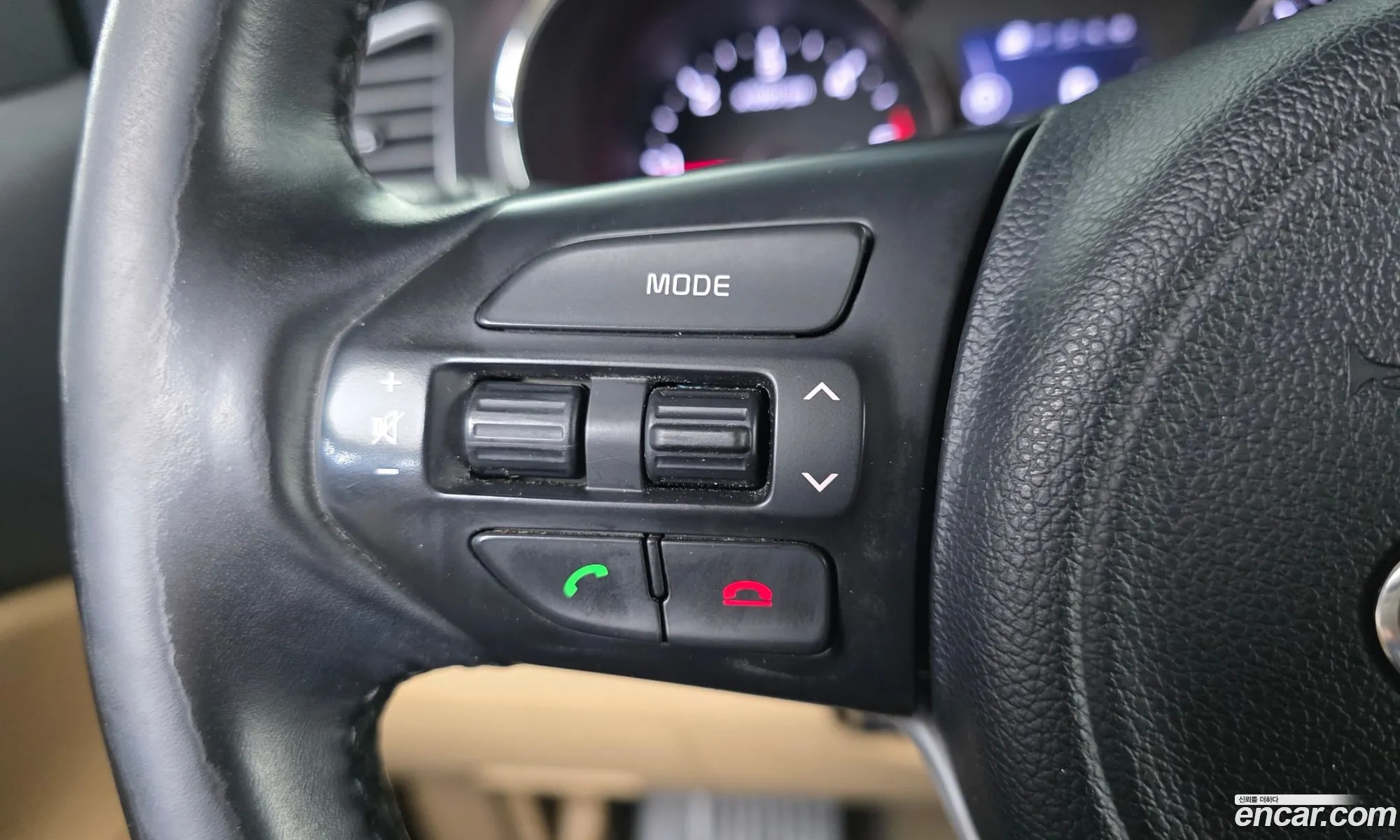 Kia Carnival 2016 — 11