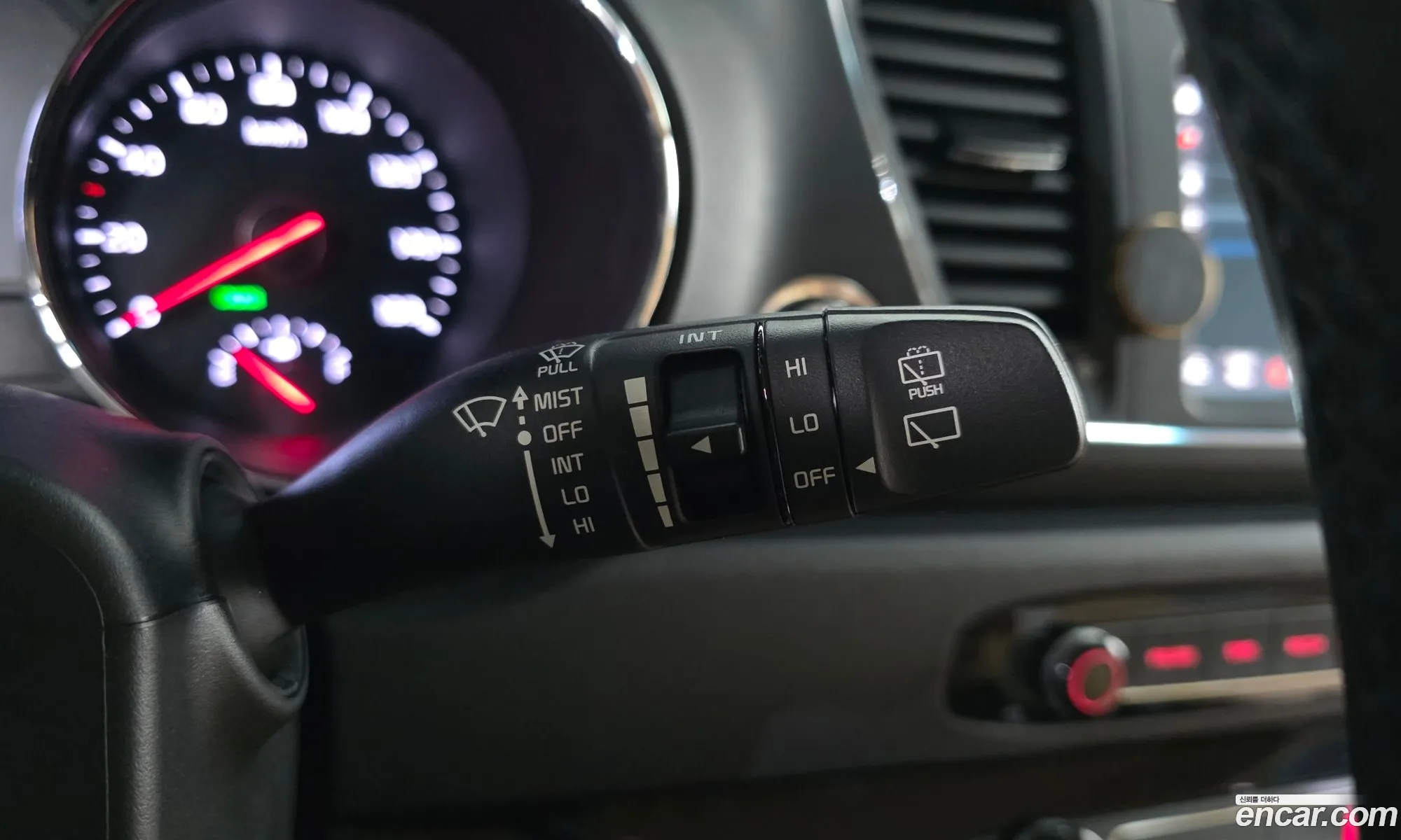 Kia Carnival 2016 — 26