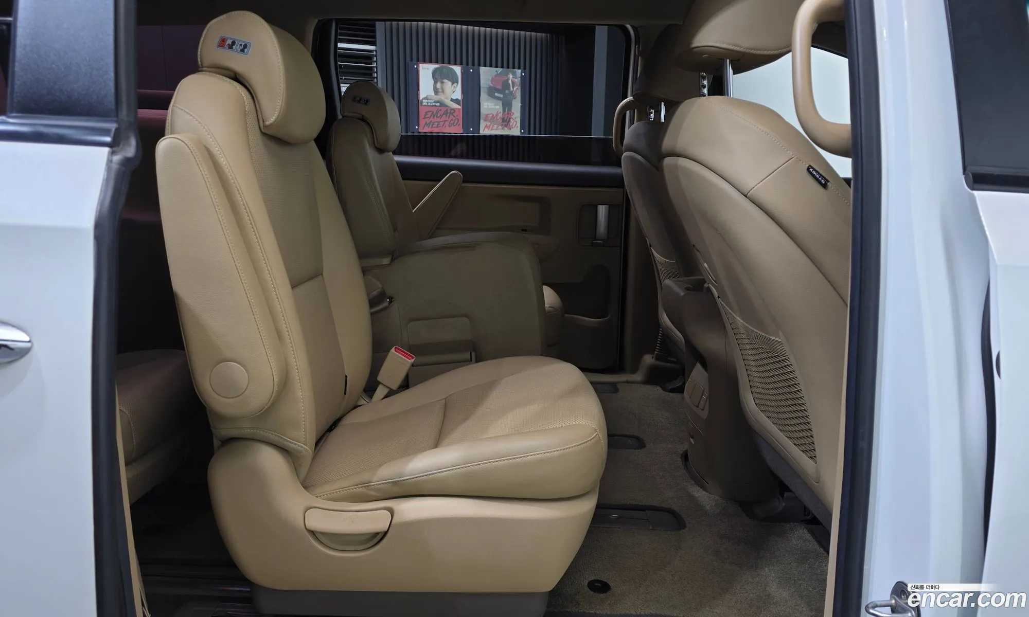 Kia Carnival 2016 — 22