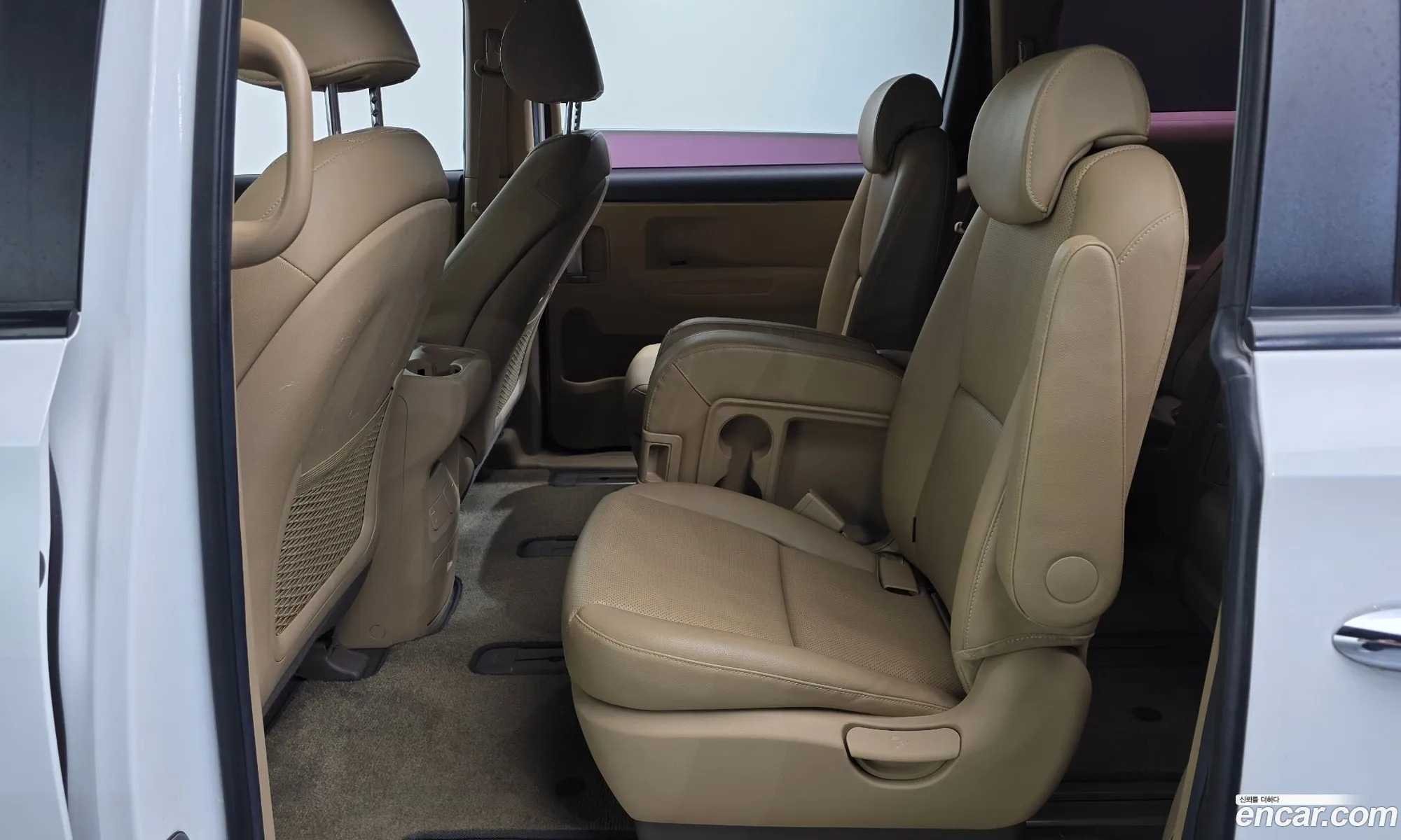 Kia Carnival 2016 — 27