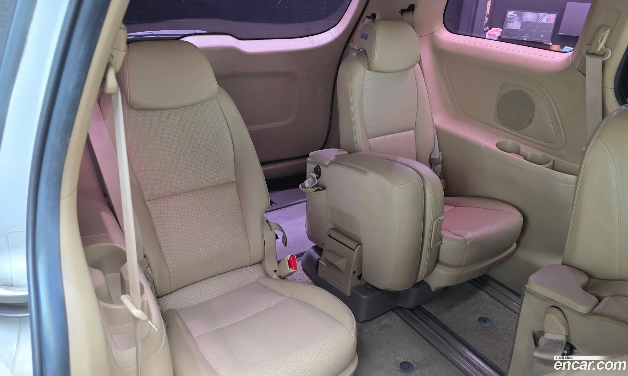 Kia Carnival 2016 — 3