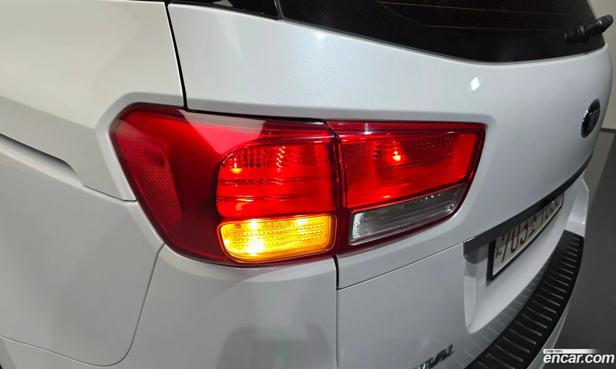 Kia Carnival 2016 — 32