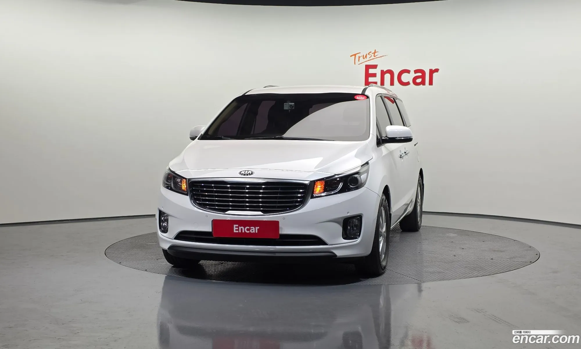 Kia Carnival 2016 — 14