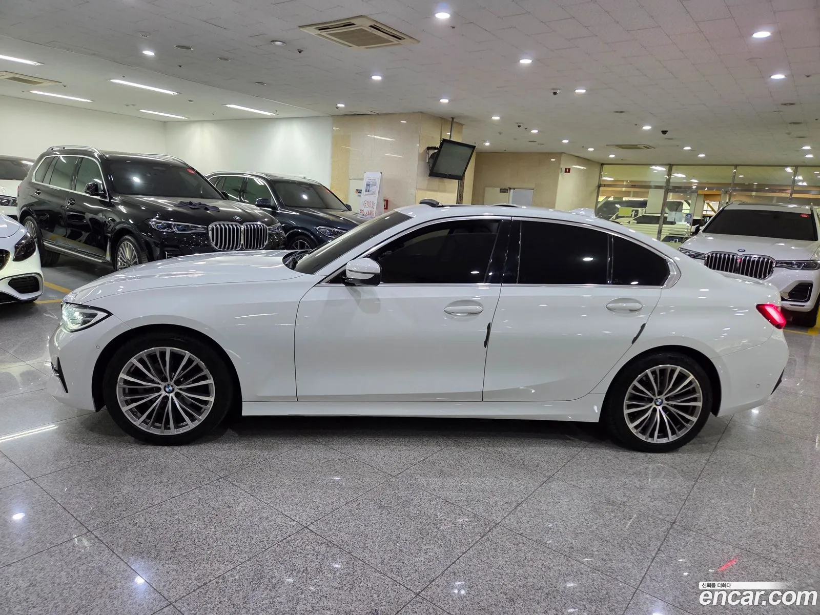 BMW 3 Series 2019 — 10