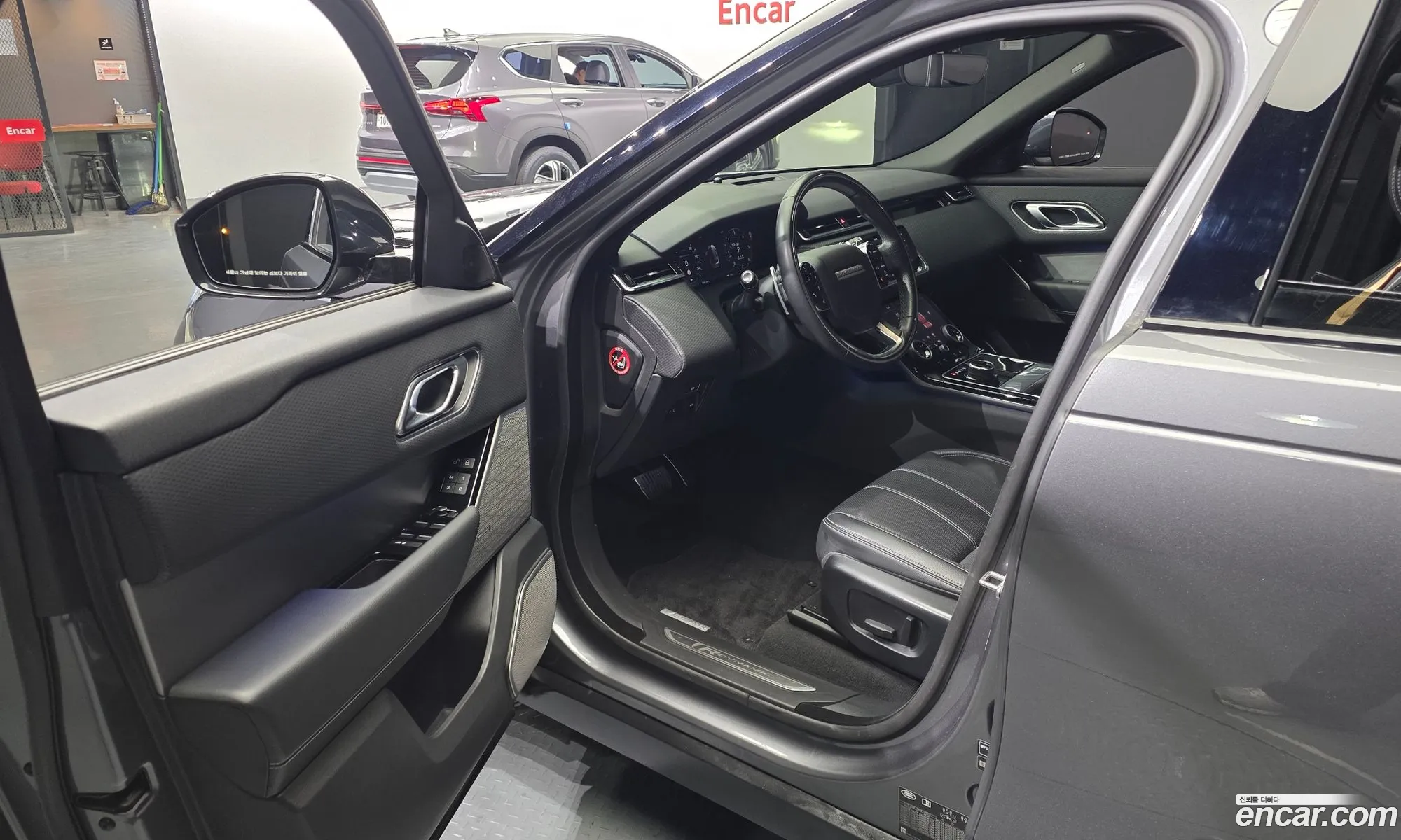 Land Rover Range Rover Velar 2019 — 33