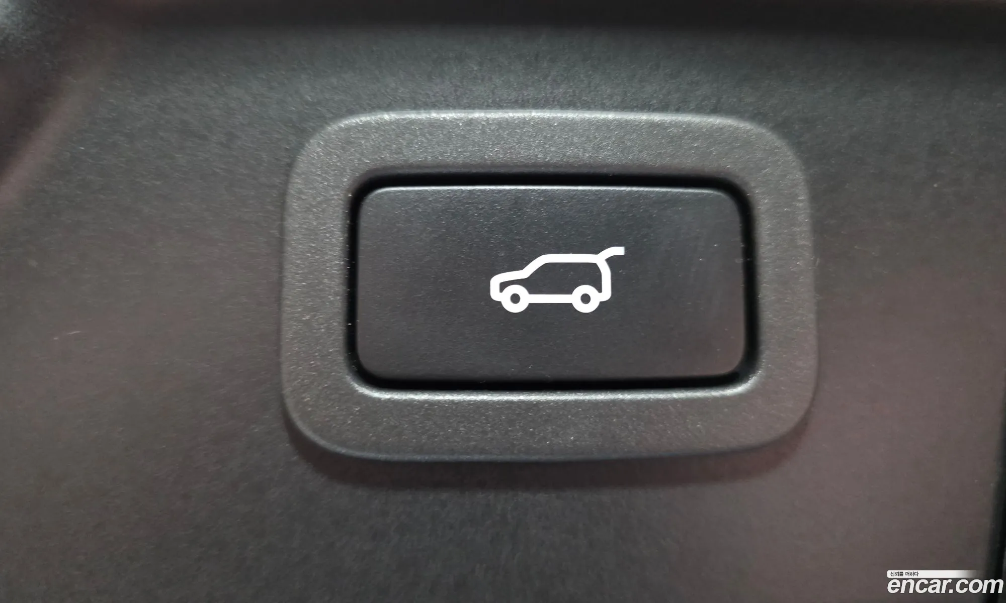 Land Rover Range Rover Velar 2019 — 26