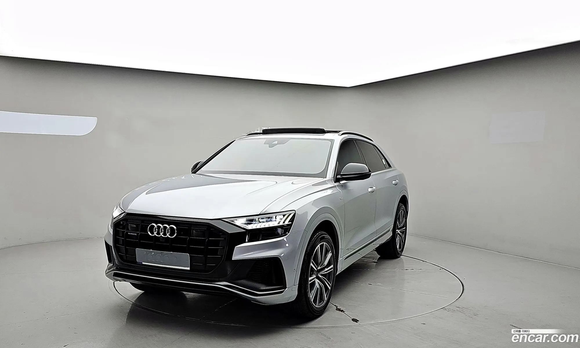 Audi Q8 2021 — 19