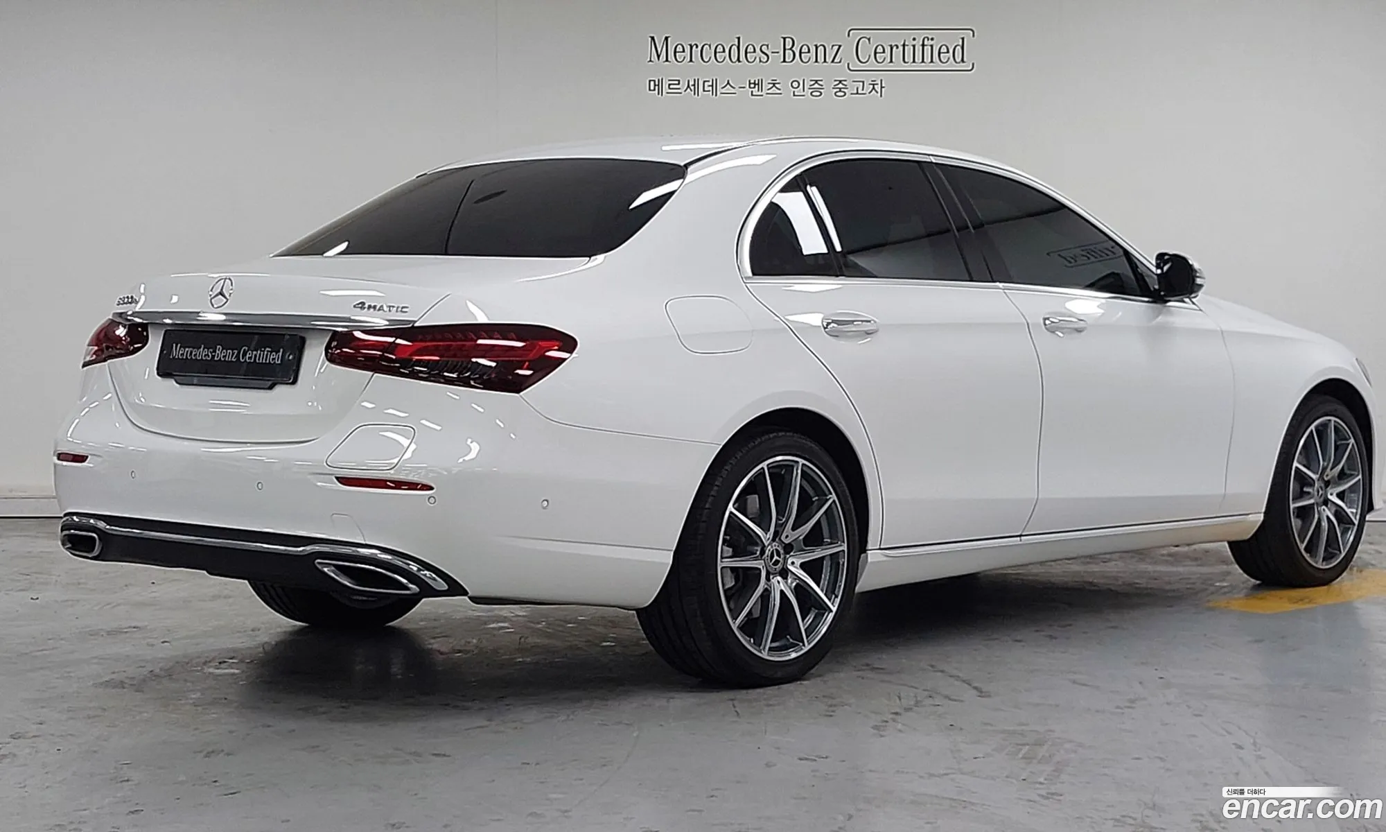 Mercedes-Benz E-Class W213 2022 — 17