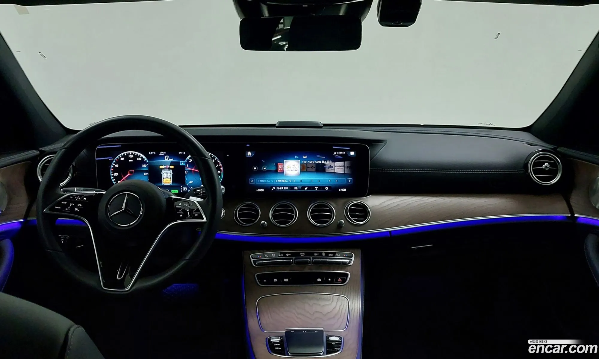 Mercedes-Benz E-Class W213 2022 — 14