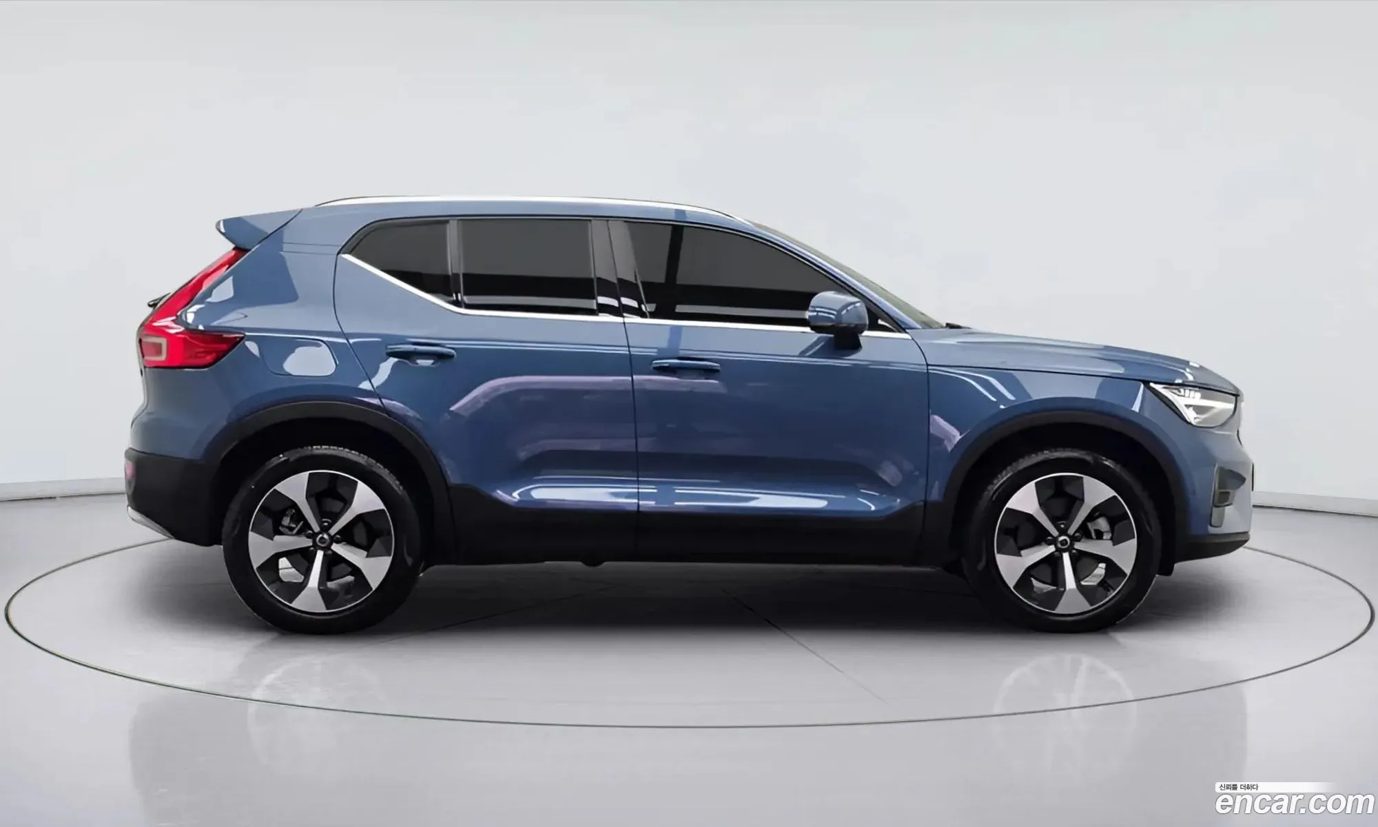 Volvo XC40 2025 — 12