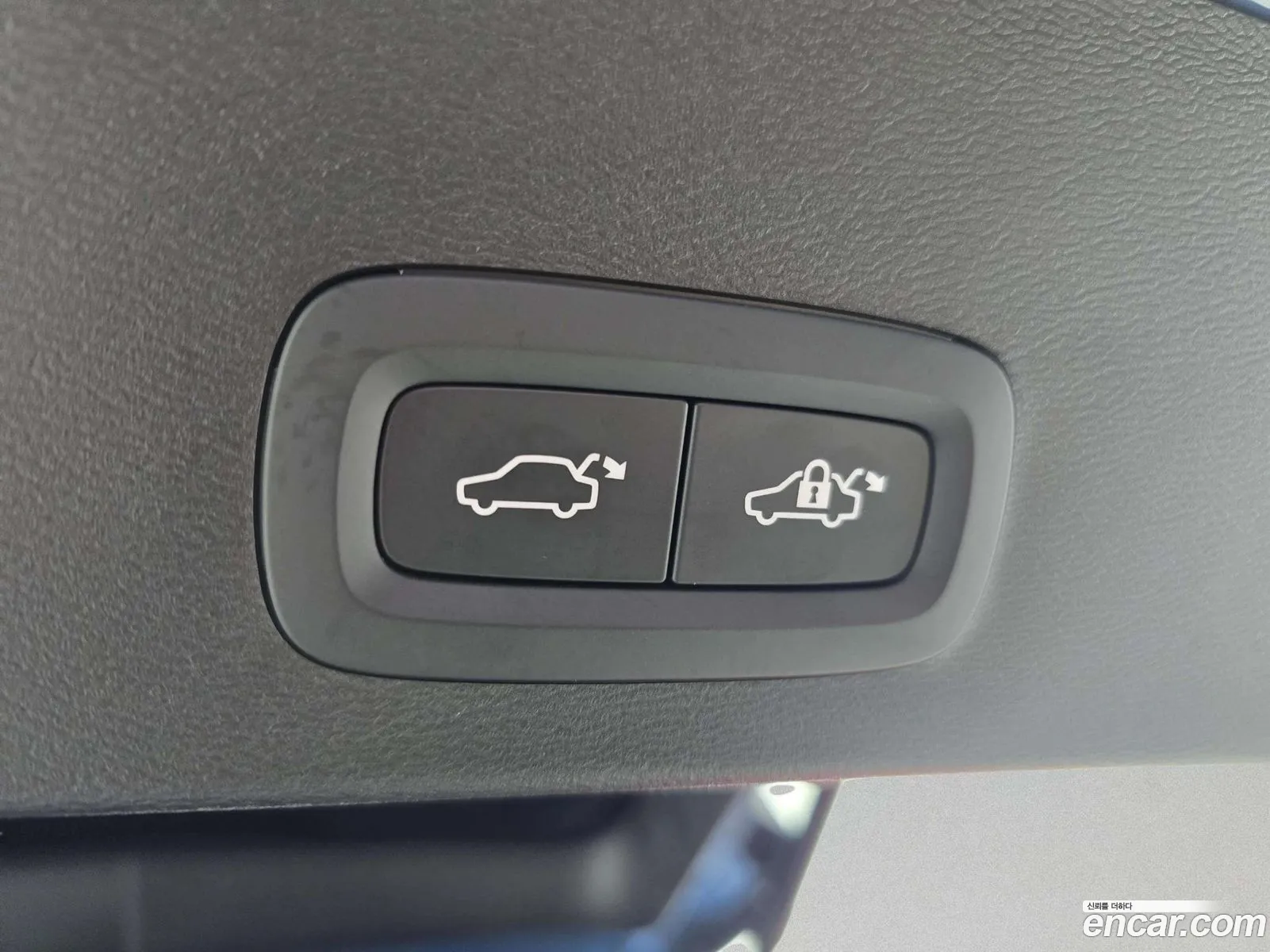 Volvo XC40 2025 — 7