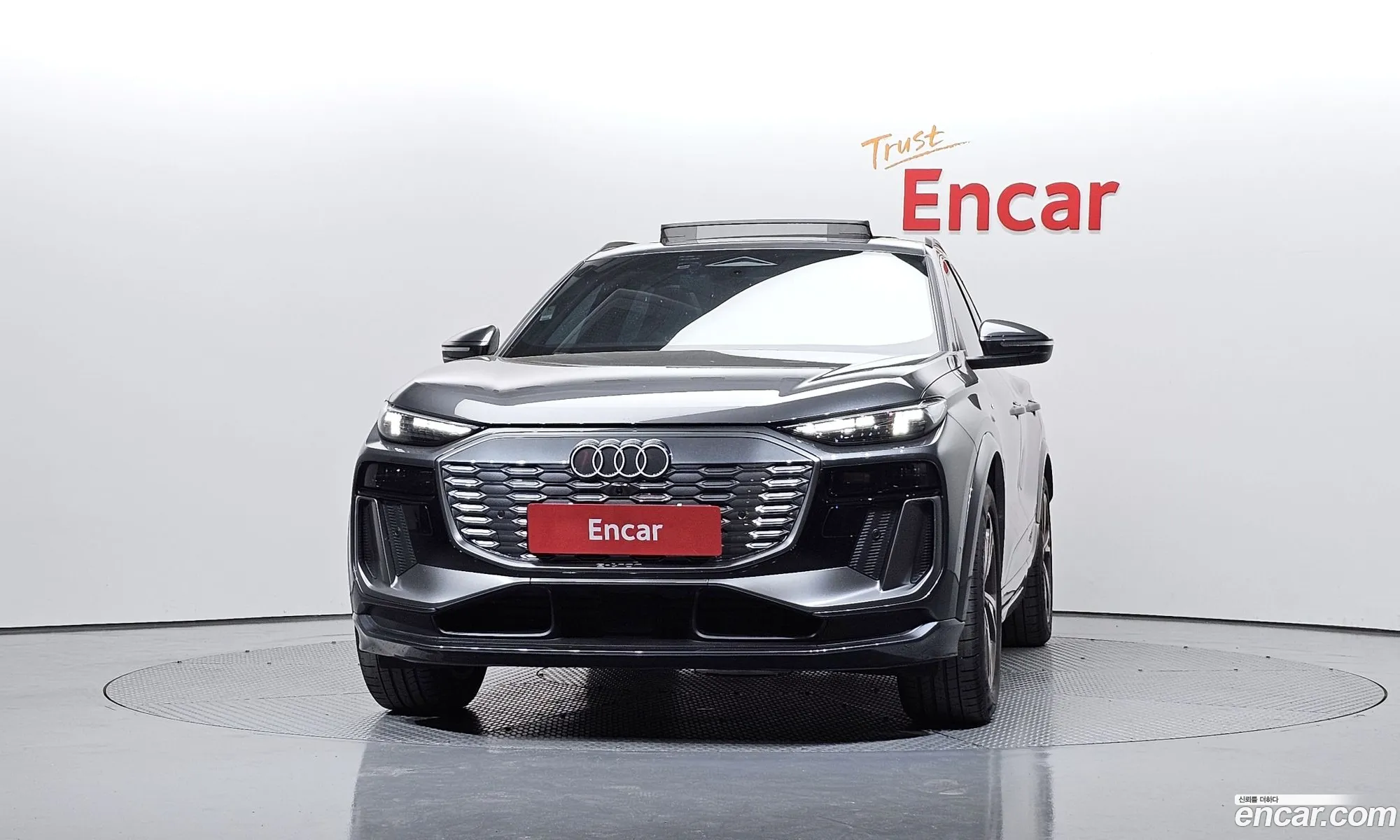 Audi Q6 e-tron 2025 — 14