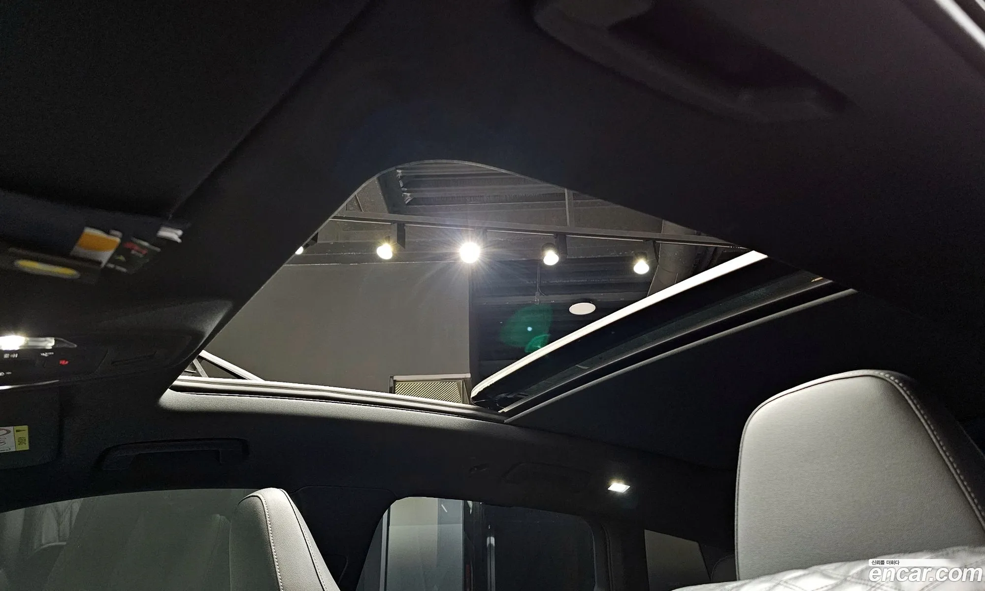 Audi Q6 e-tron 2025 — 8