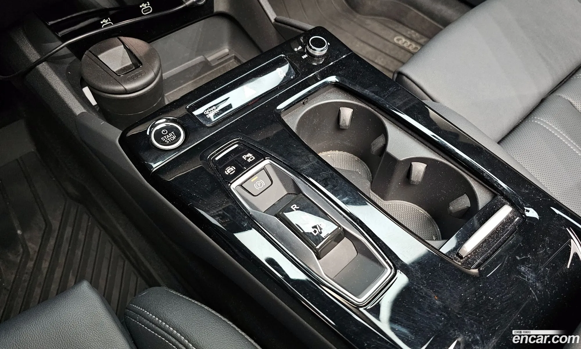 Audi Q6 e-tron 2025 — 15