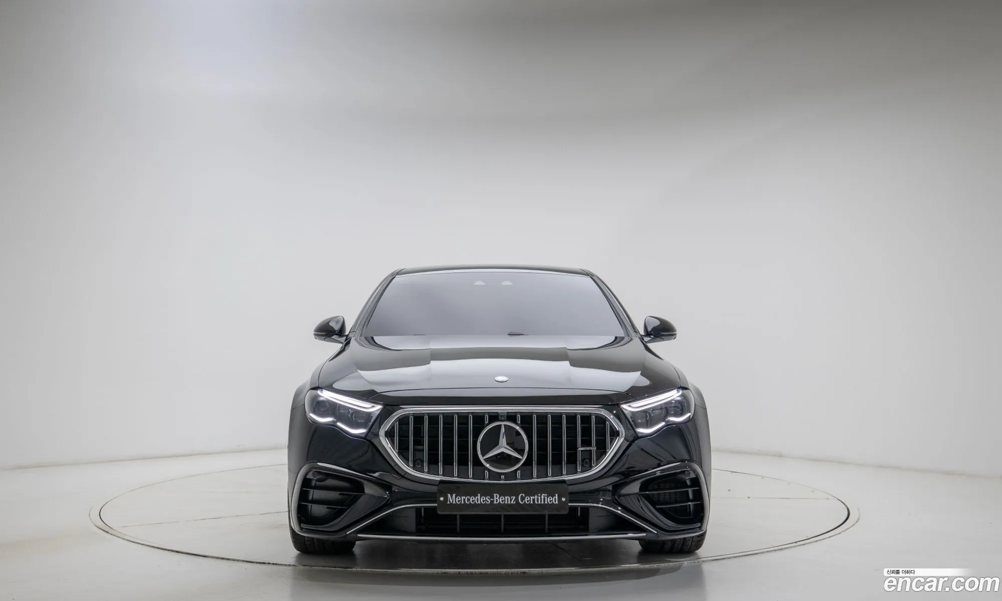 Mercedes-Benz E-Class W214 2025 — 11